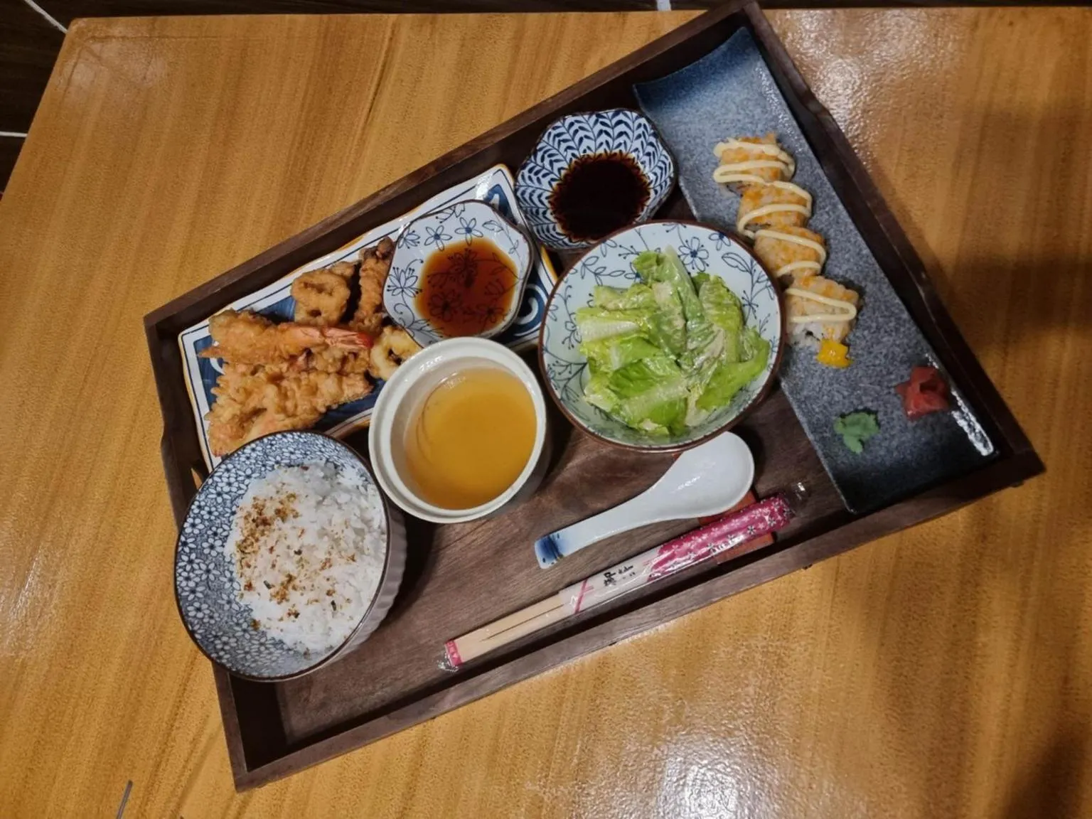 Restaurant/places to eat in Raim Hotel