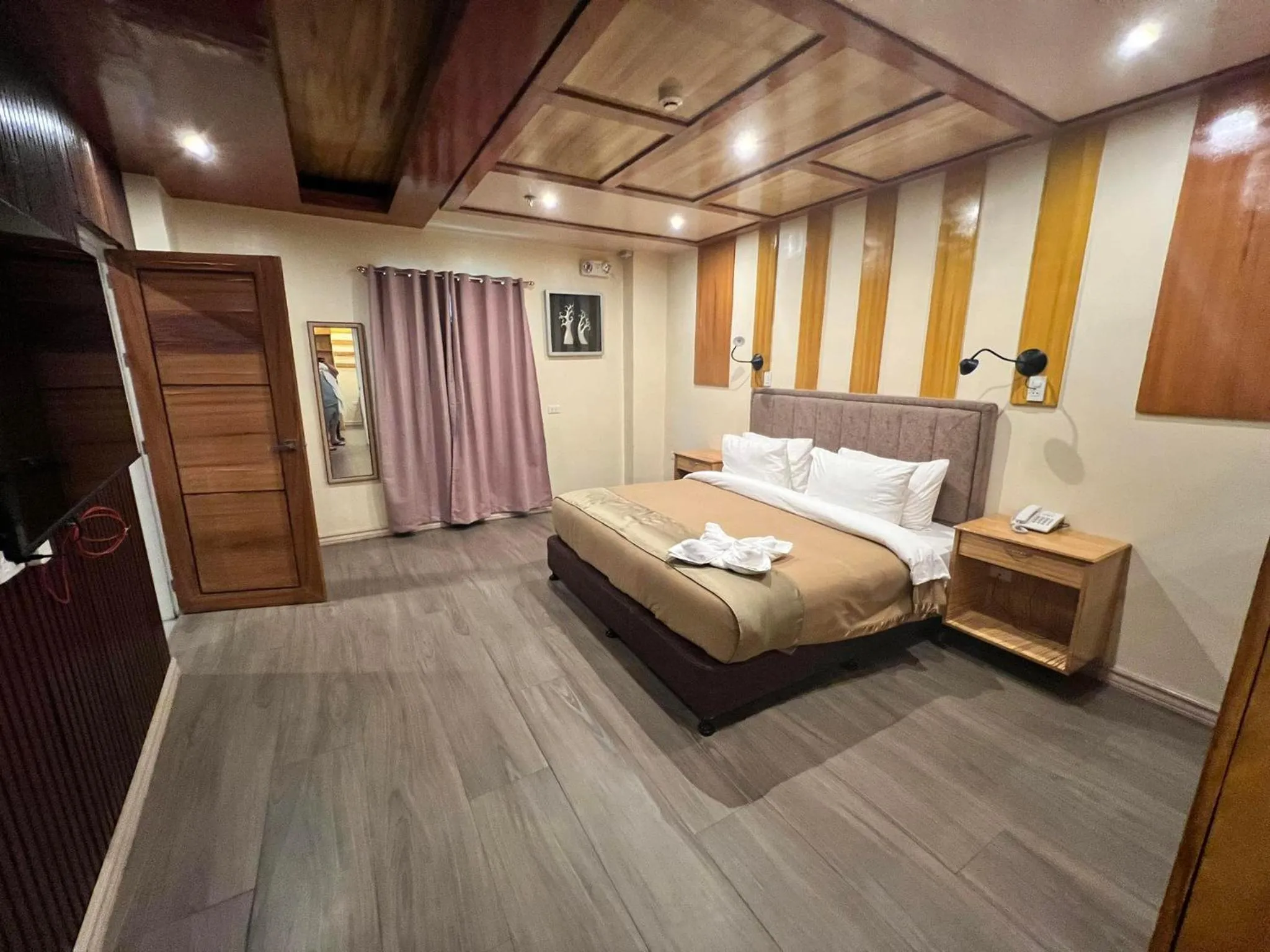 Bed in Raim Hotel