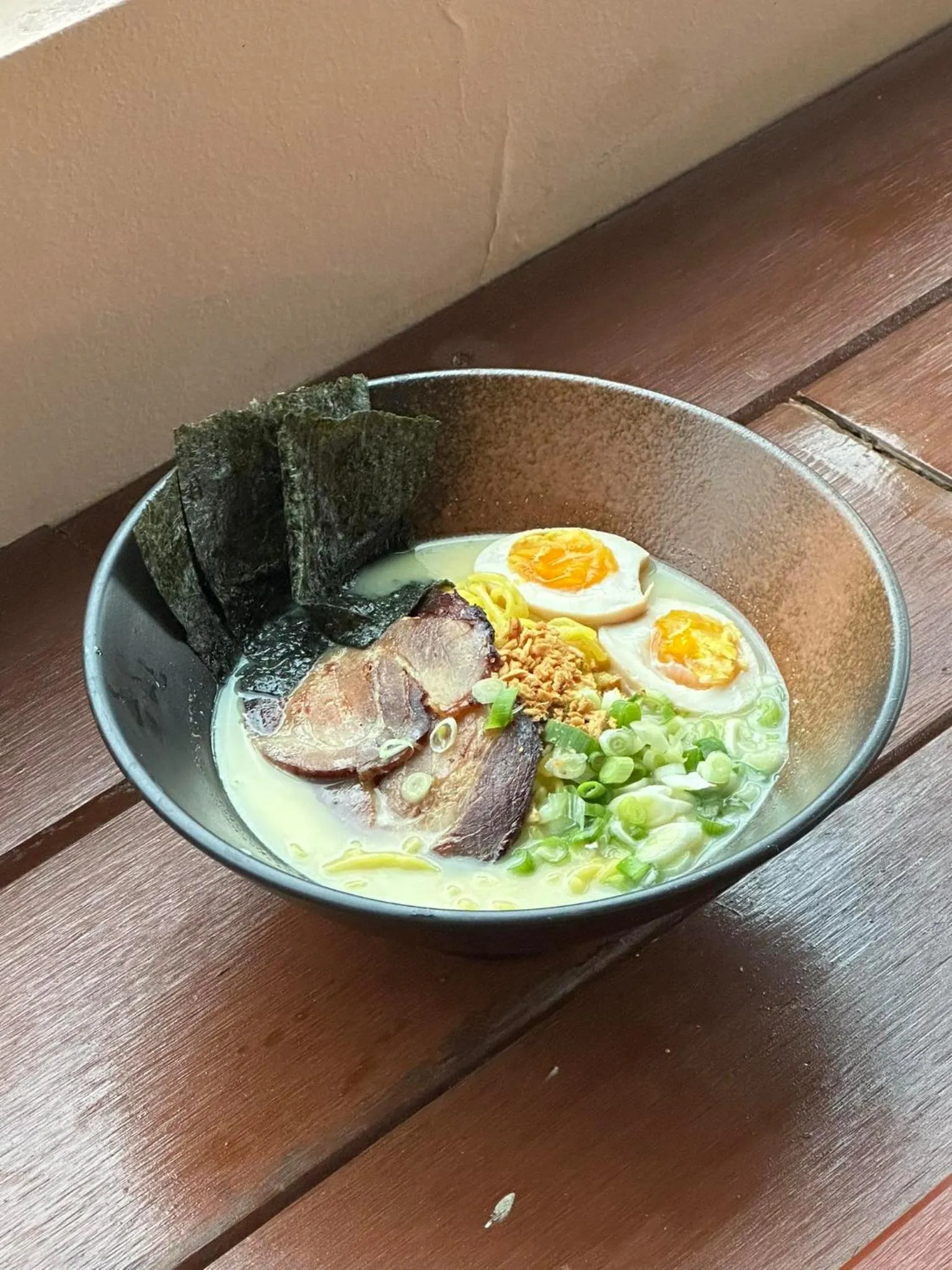 Restaurant/places to eat in Raim Hotel