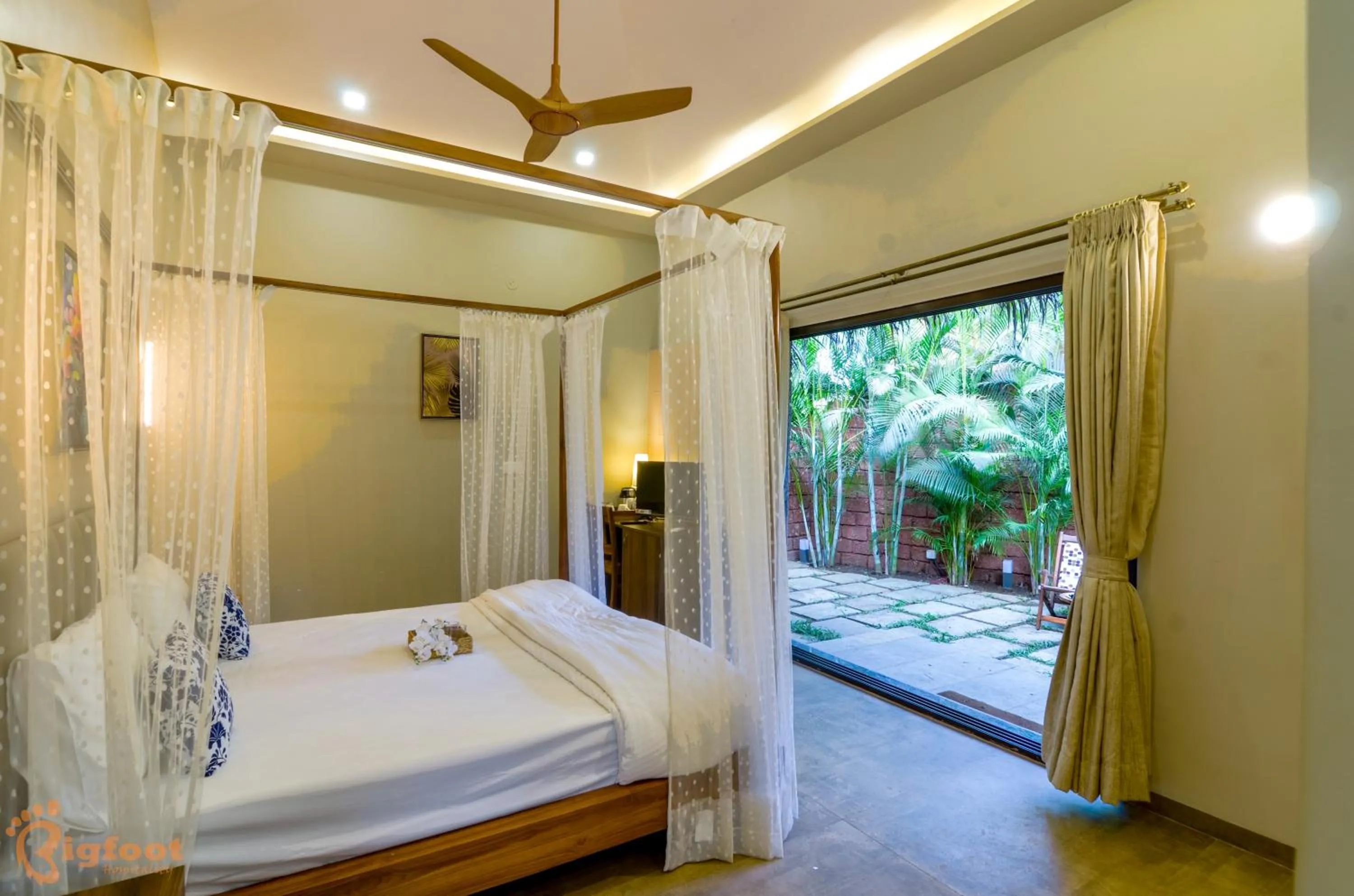 Bed in Jomo Resort