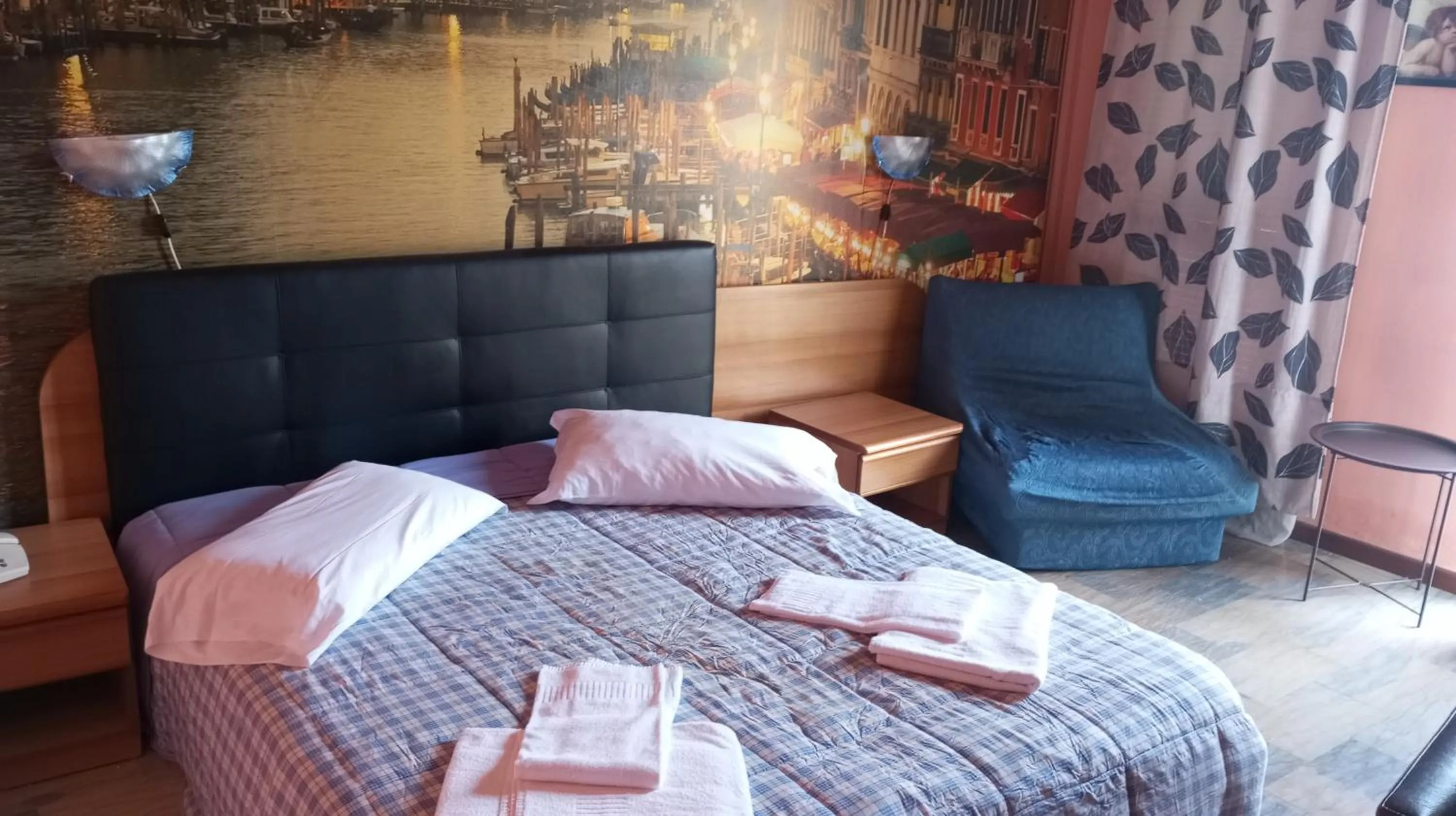 Bed in sleep well motel total