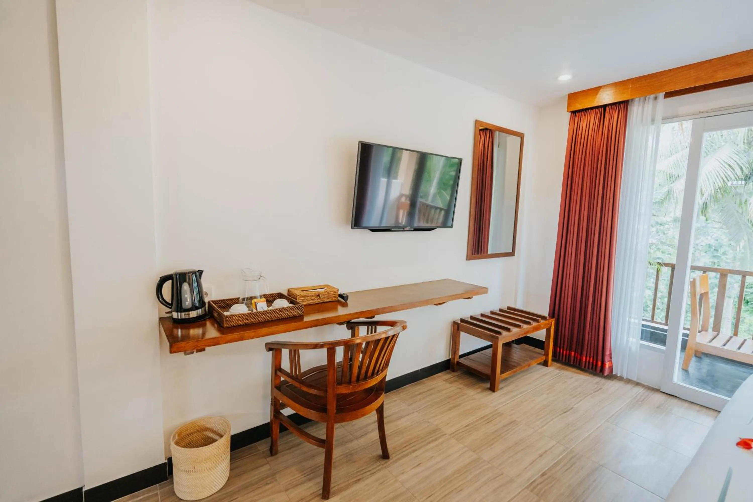 TV and multimedia in Alam Penari Resort Ubud