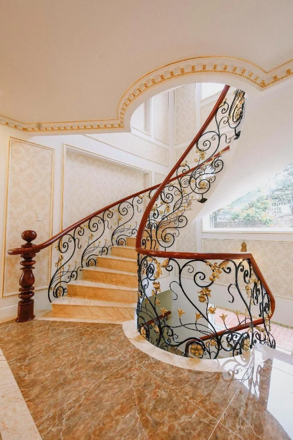 Property building in Da Tuong Luxury Villa Hotel