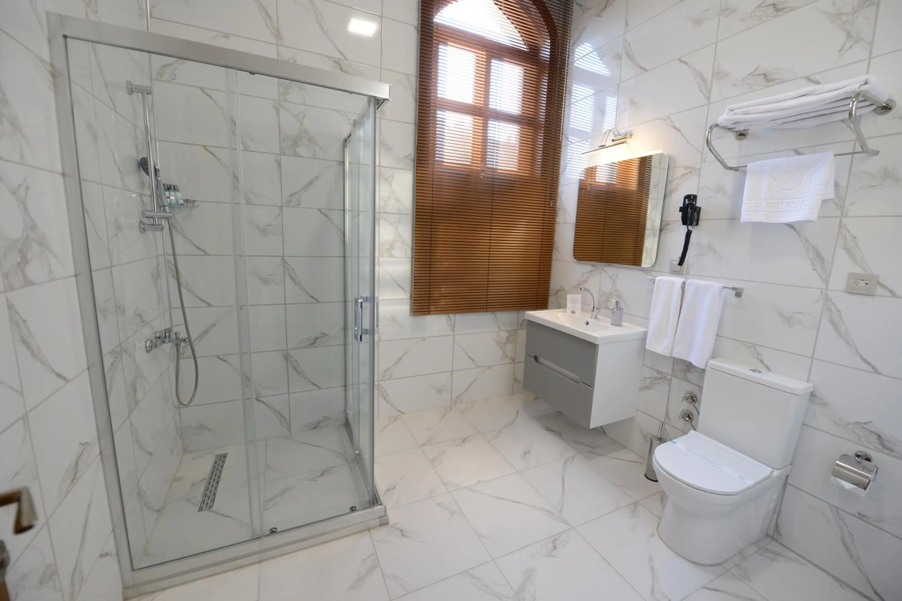 Shower in VE HOTELS KAPADOKYA