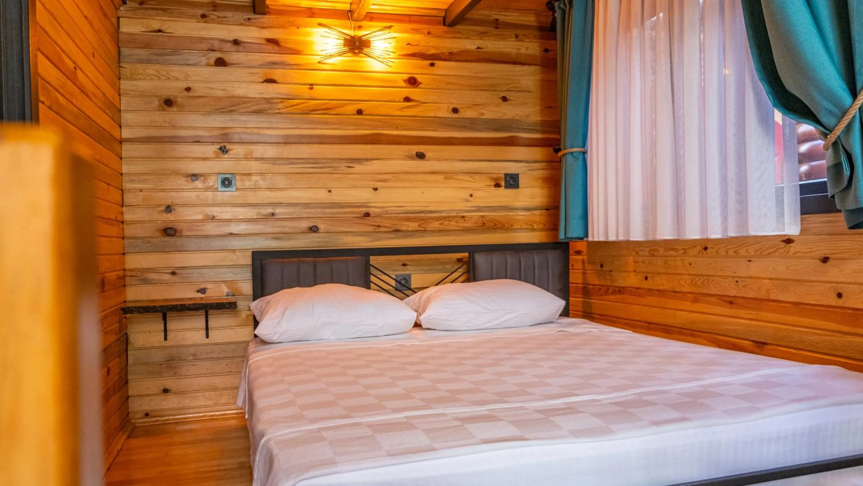 Bed in Tringo Bungalov