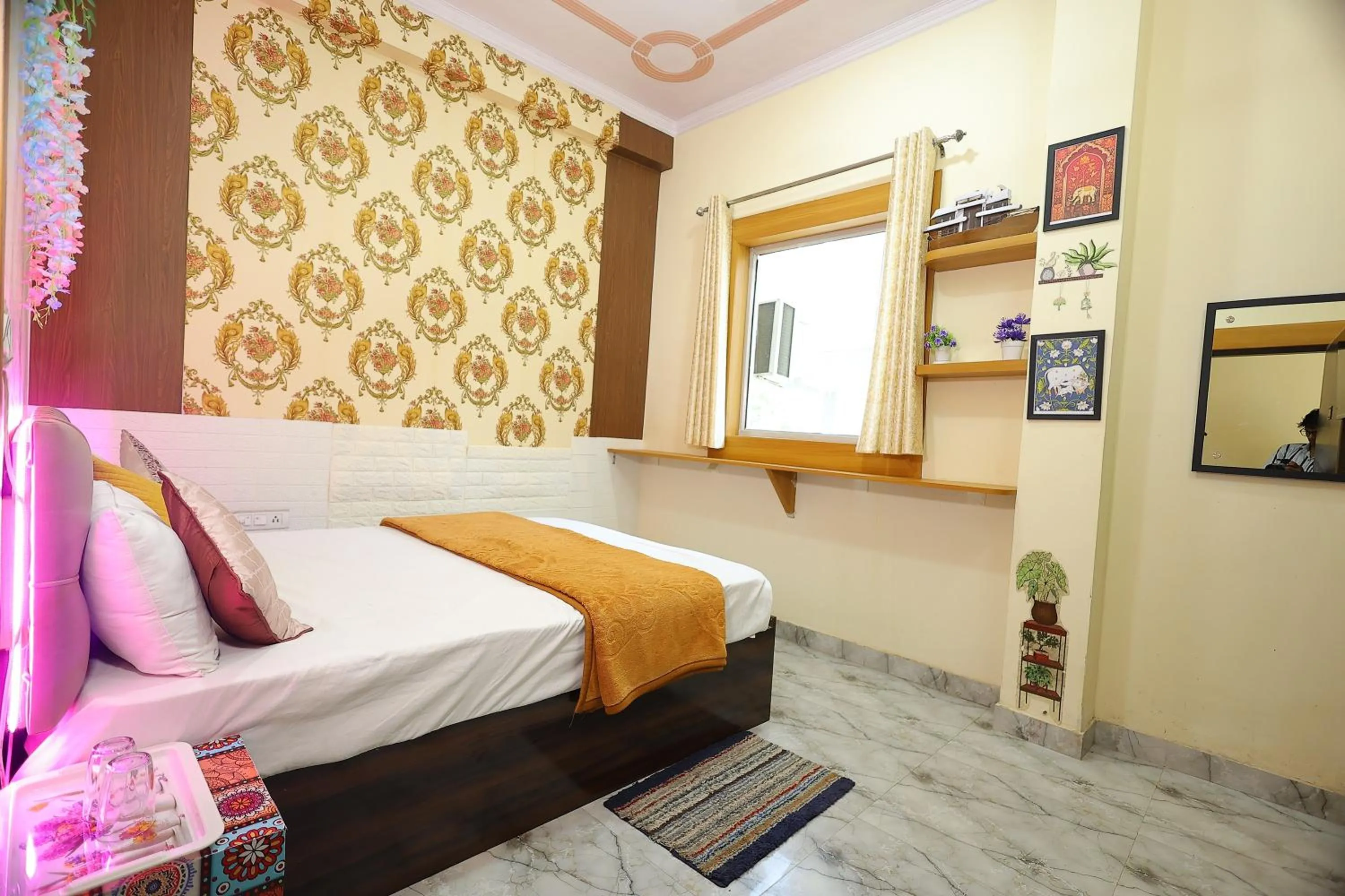 Bedroom, Bed in Sia Taj Hotel nearest Taj Mahal Agra