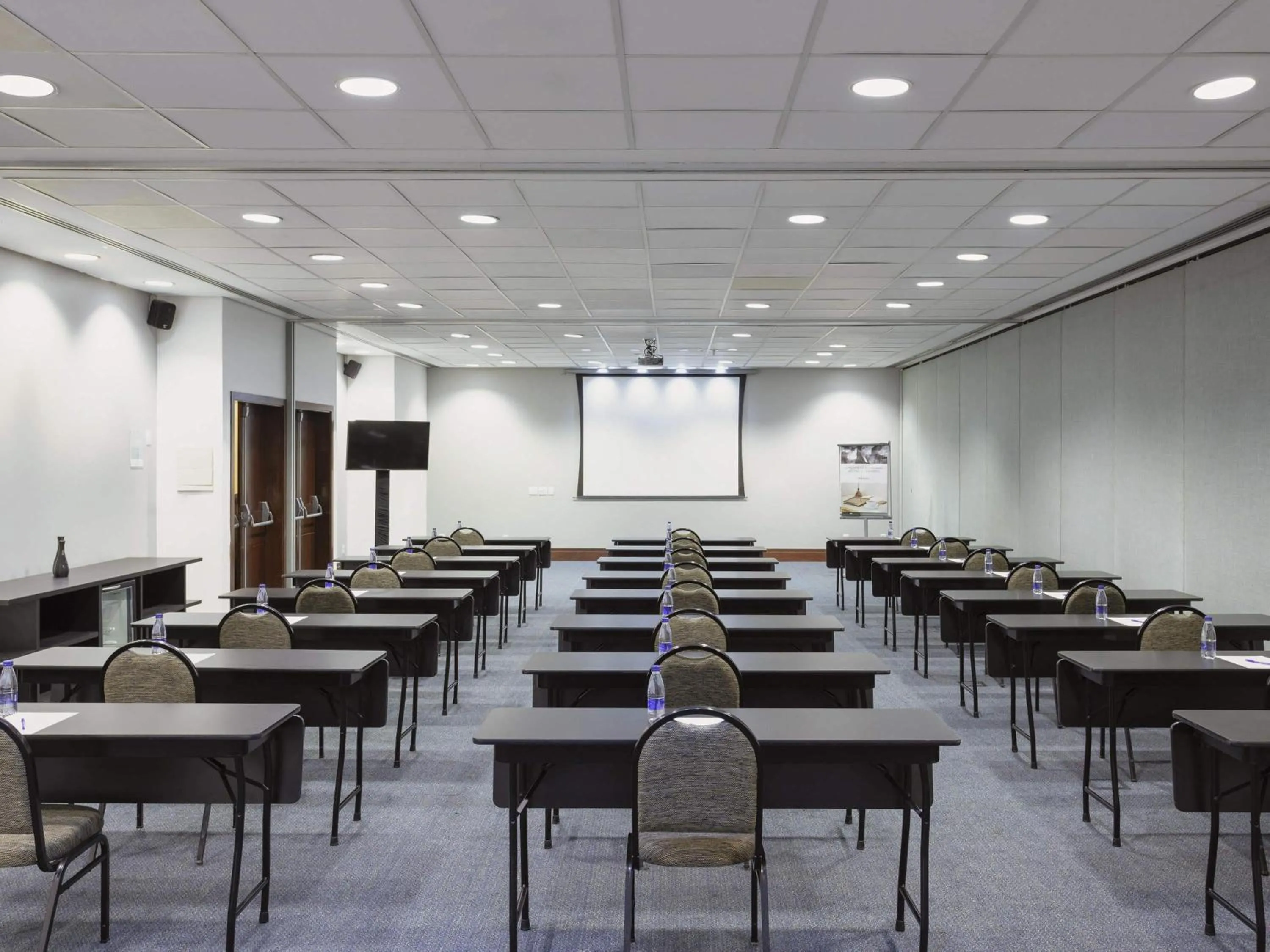 Meeting/conference room in Mercure Sao Paulo Paulista