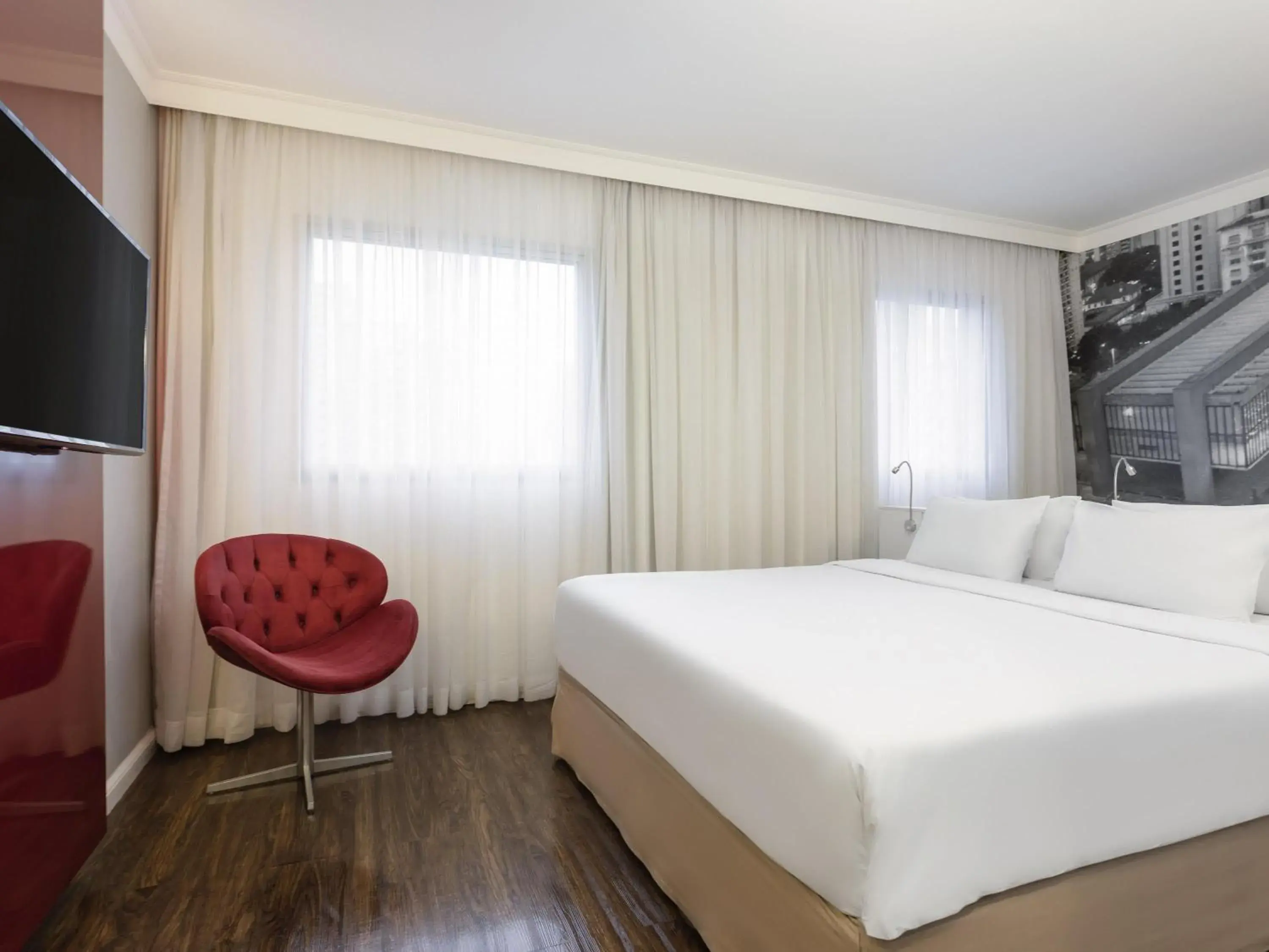 Standard One Double Bed in Mercure Sao Paulo Paulista Standard One Double Bed in Mercure Sao Paulo Paulista