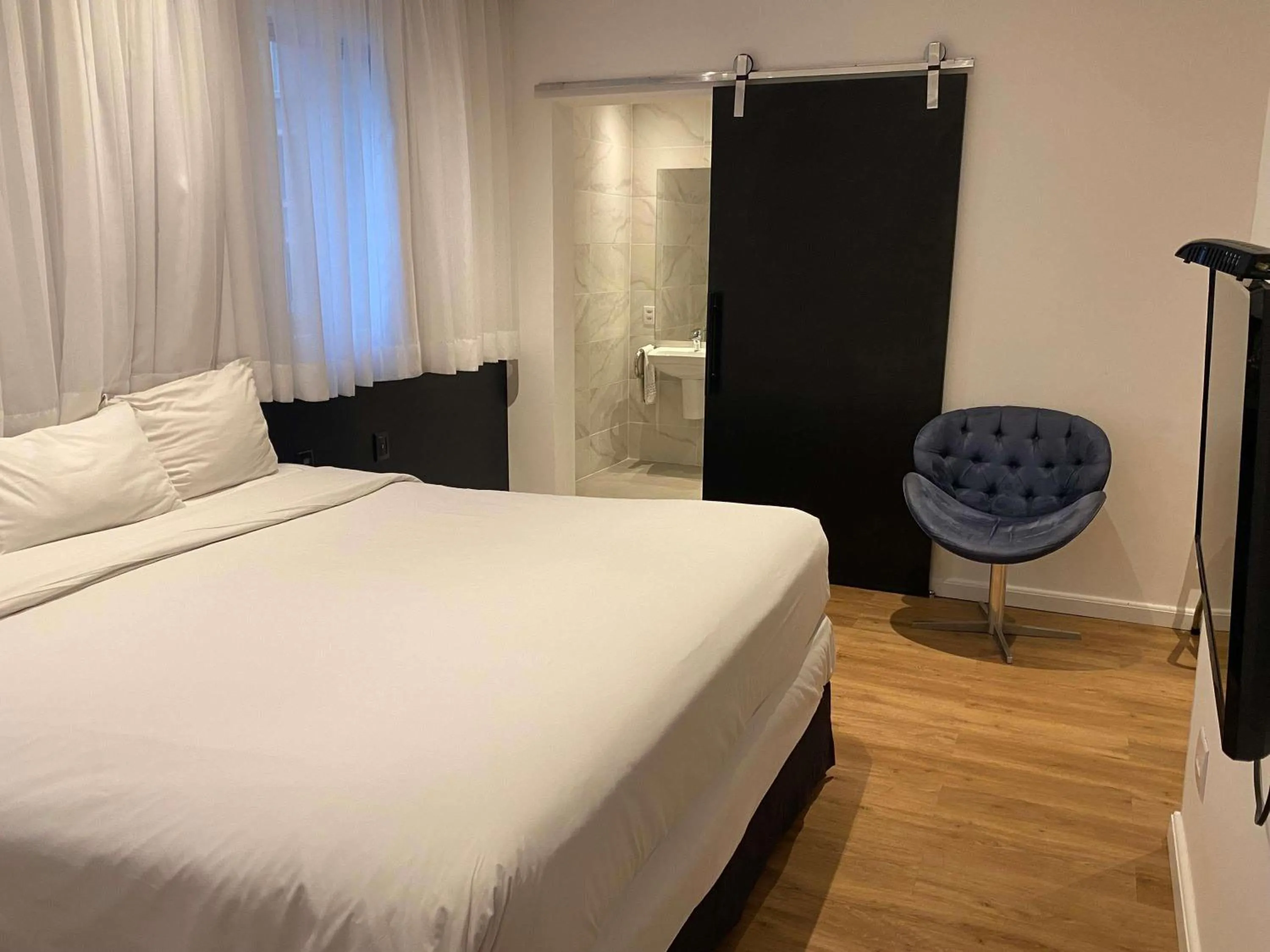 Bedroom, Bed in Mercure Sao Paulo Paulista