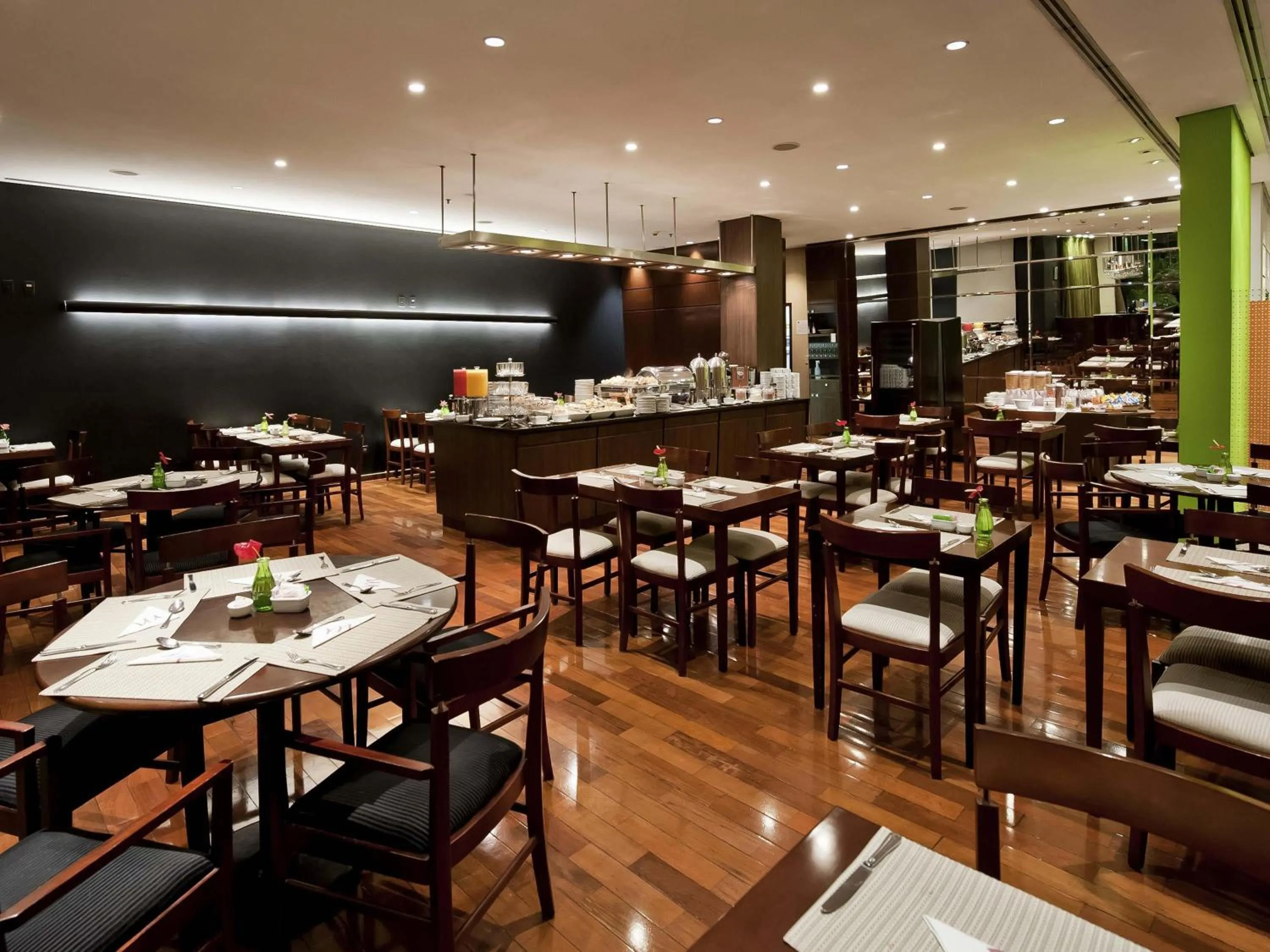Restaurant/places to eat in Mercure Sao Paulo Paulista