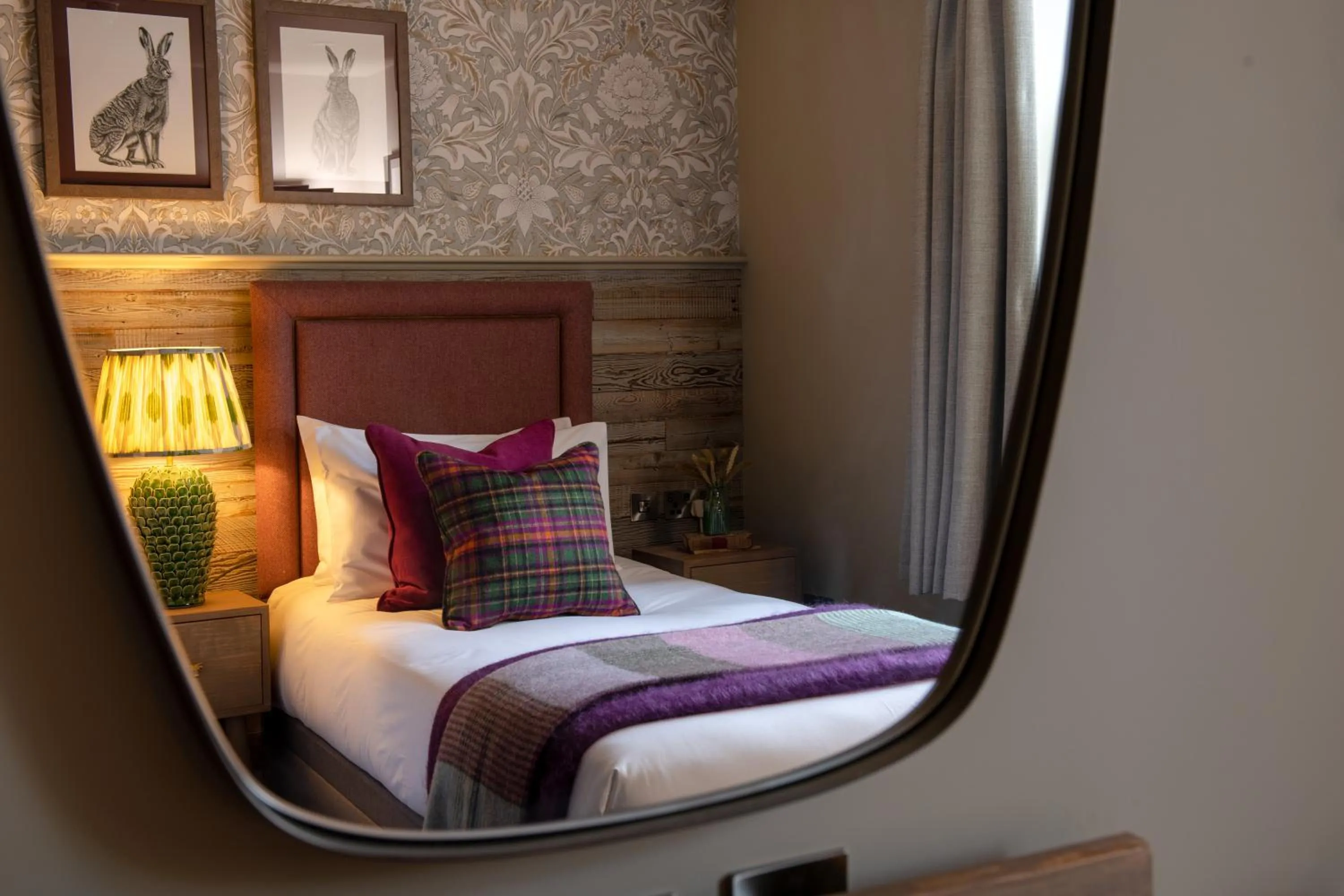 Bed in The Red Lion & Manor House