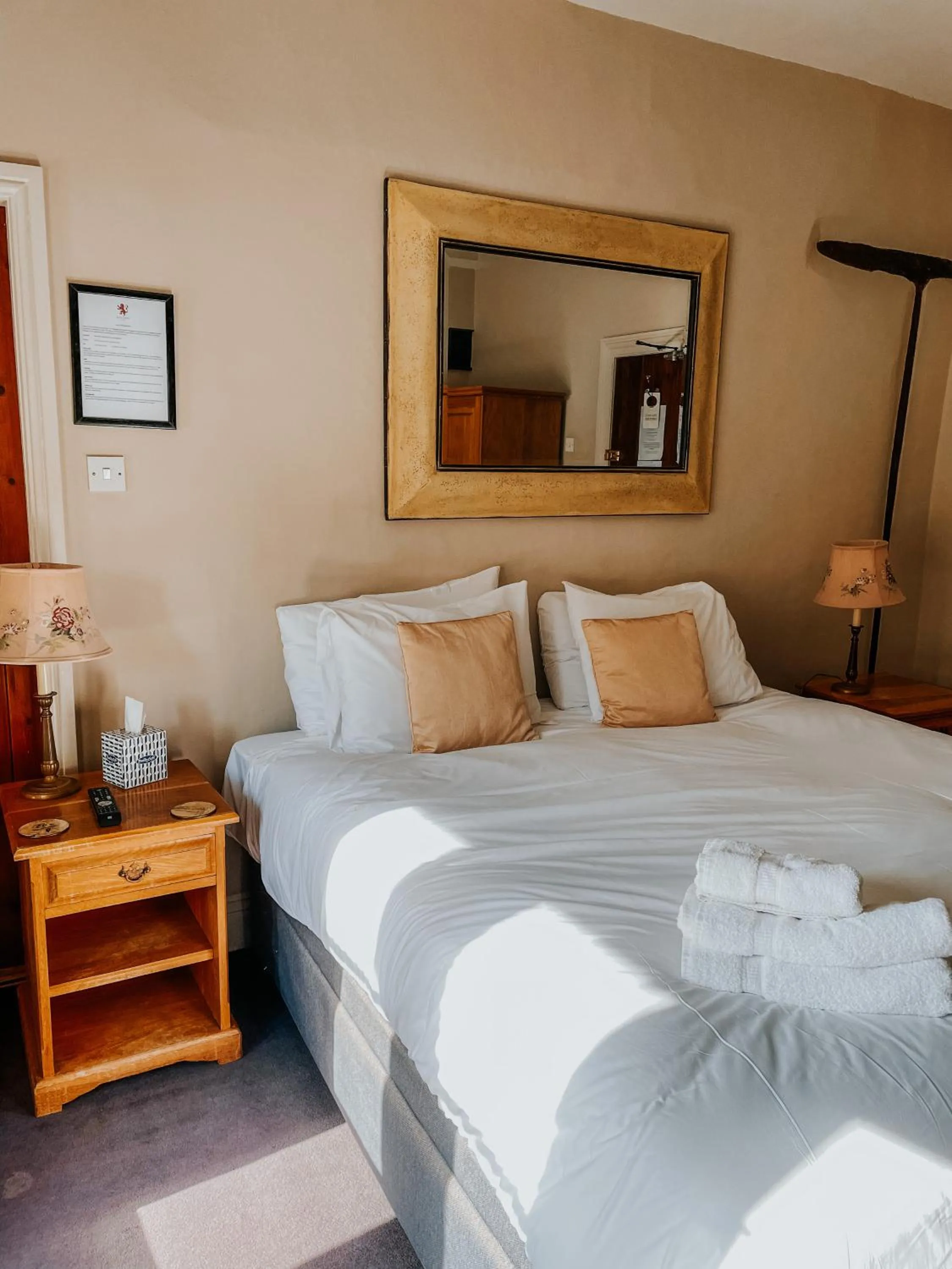 Bed in The Red Lion & Manor House