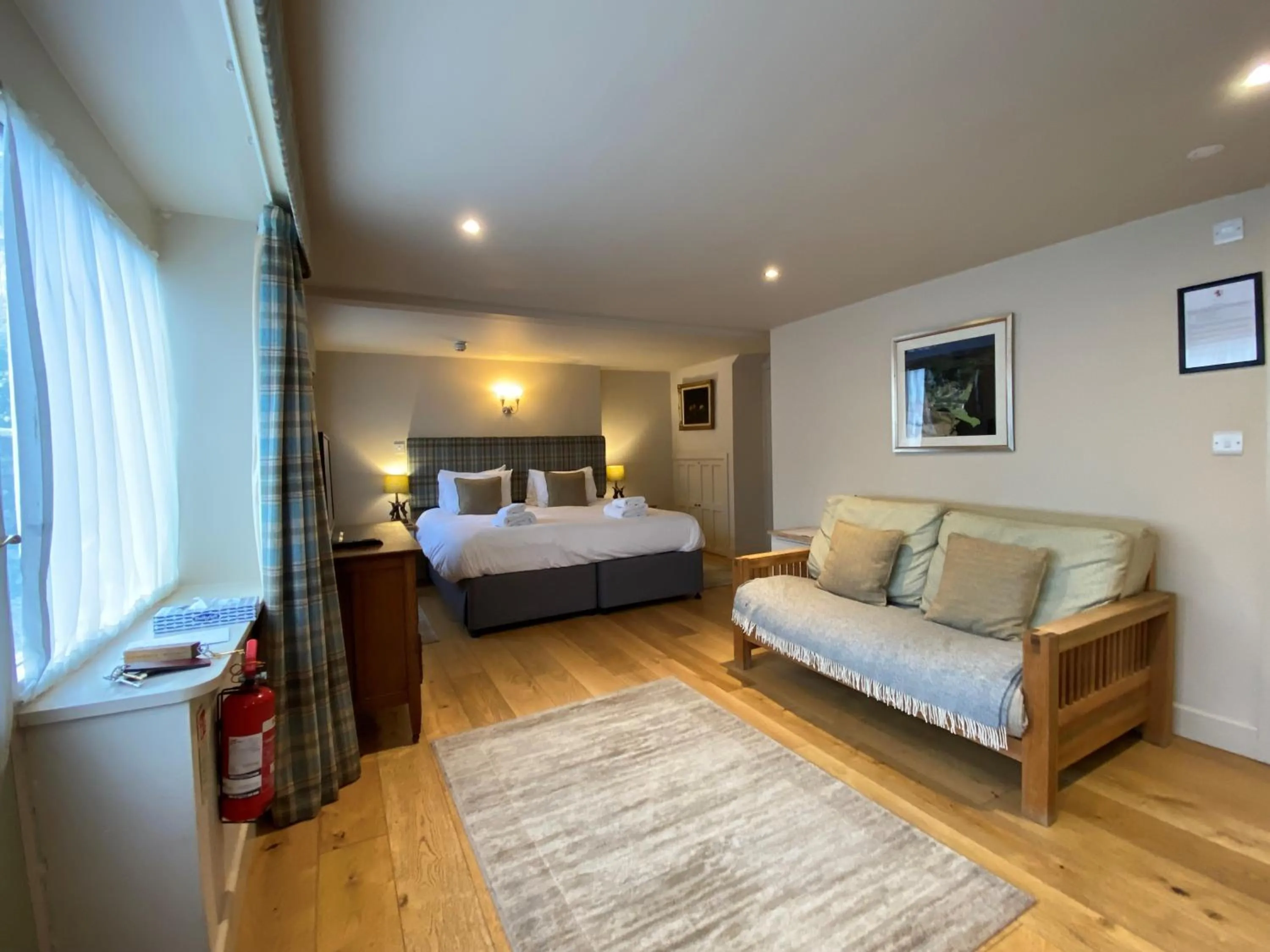 Bed in The Red Lion & Manor House