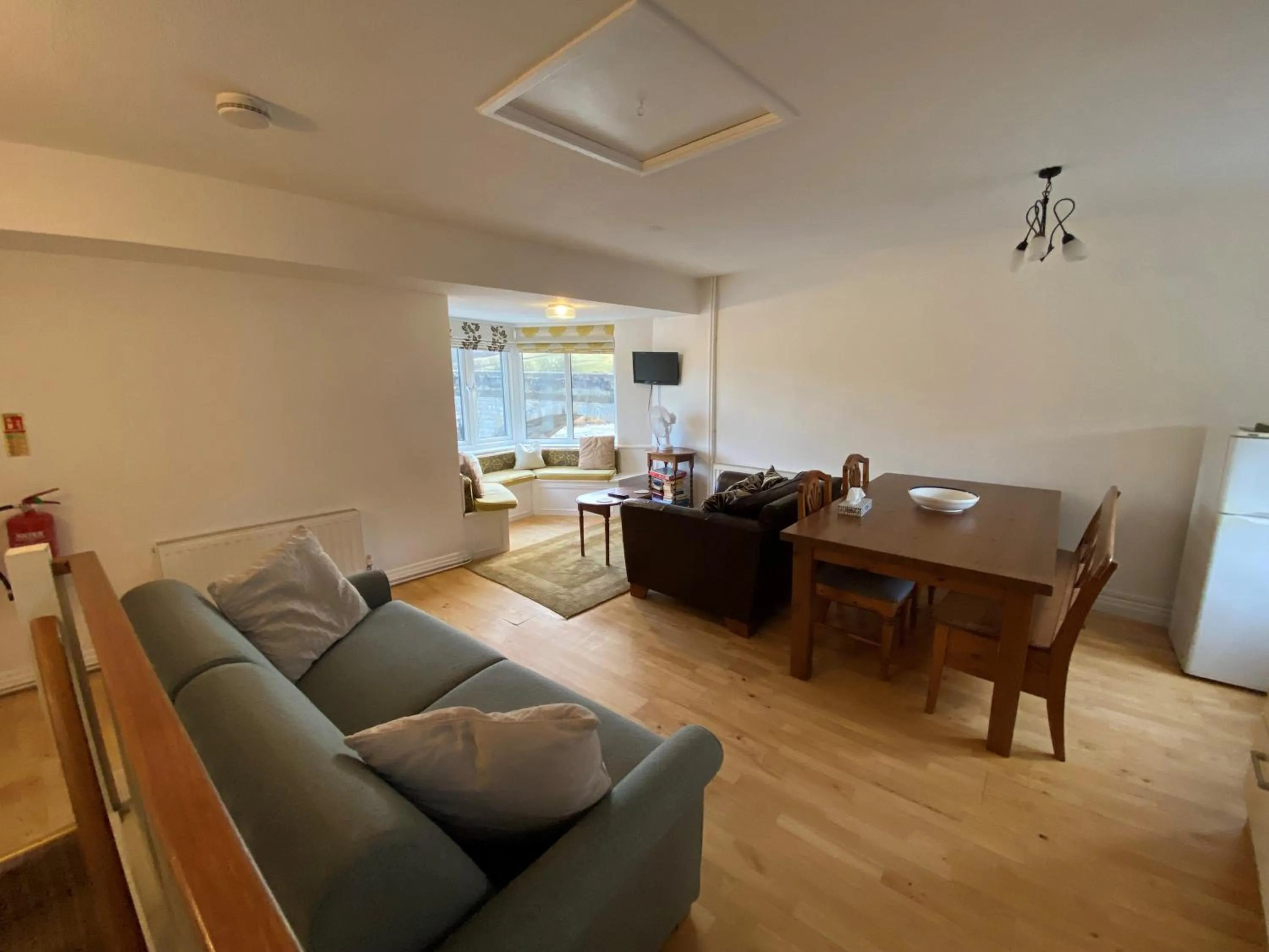 The Red Lion & Manor House