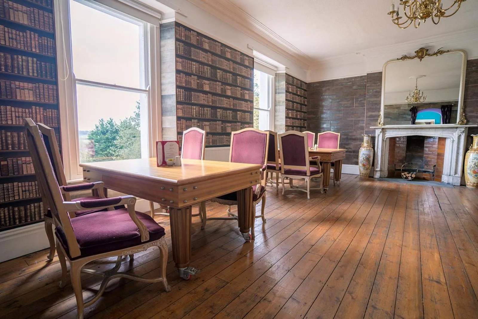 Library in Court Colman Manor