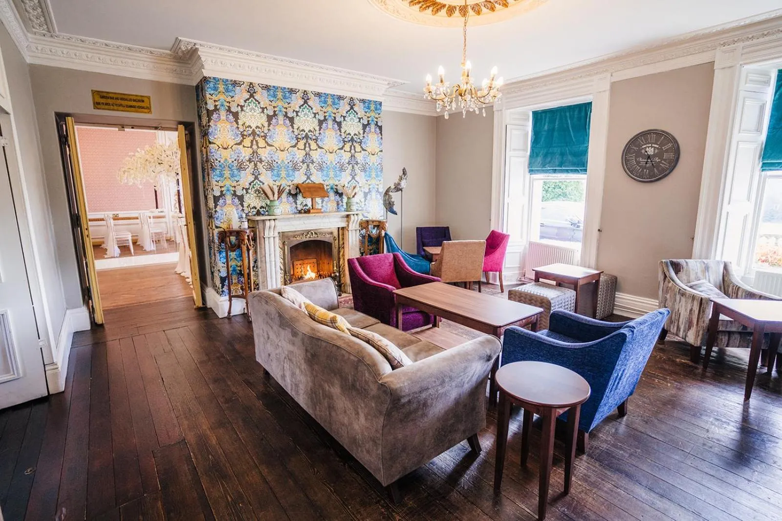 Communal lounge/ TV room, Bed in Court Colman Manor