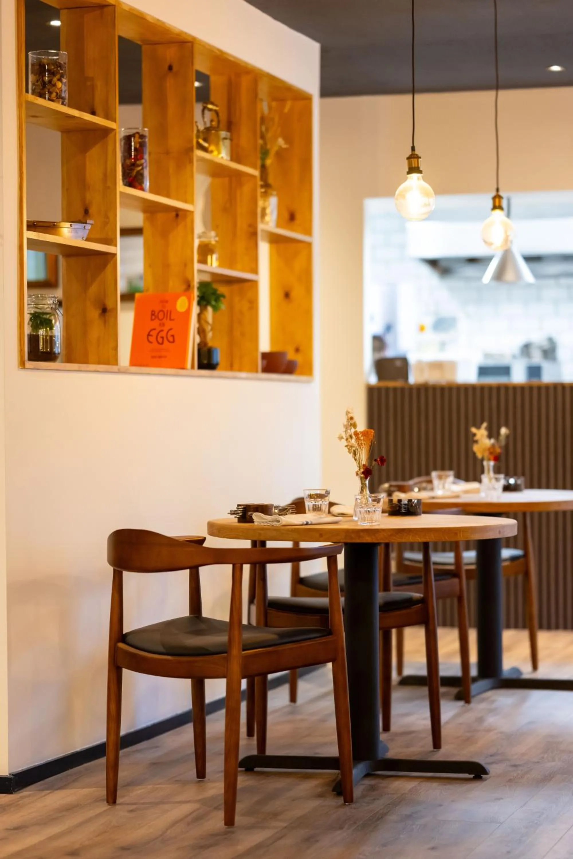 Restaurant/places to eat in Court Colman Manor