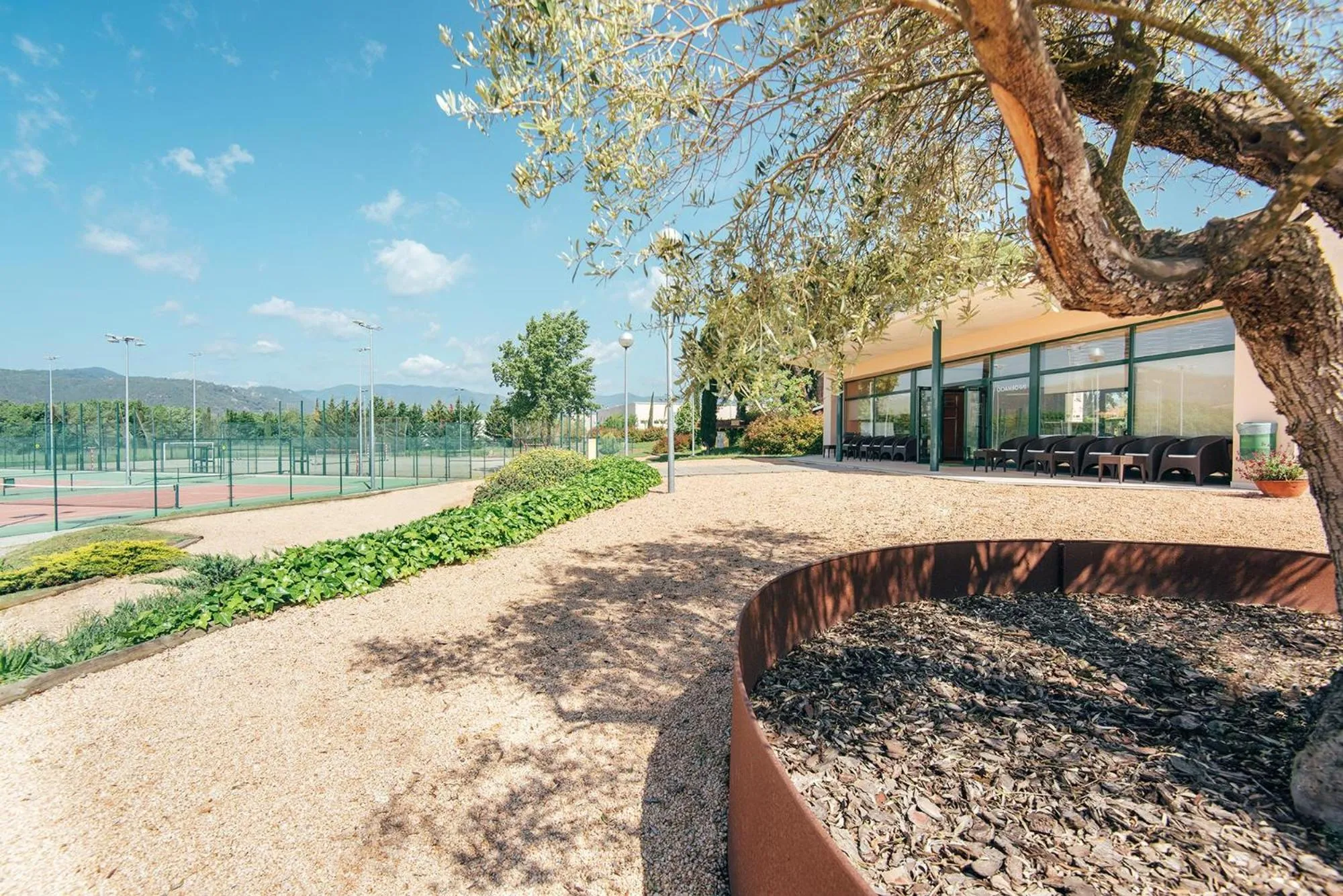 Tennis court in Hotel Mas Solà