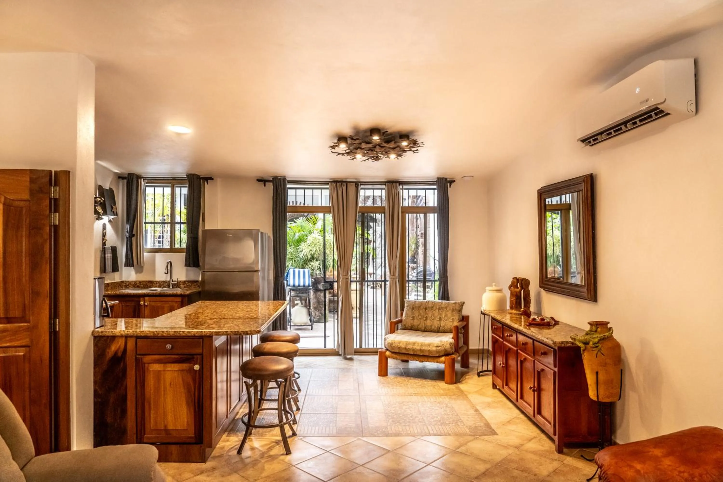 5 Frogs Hotel Bucerias