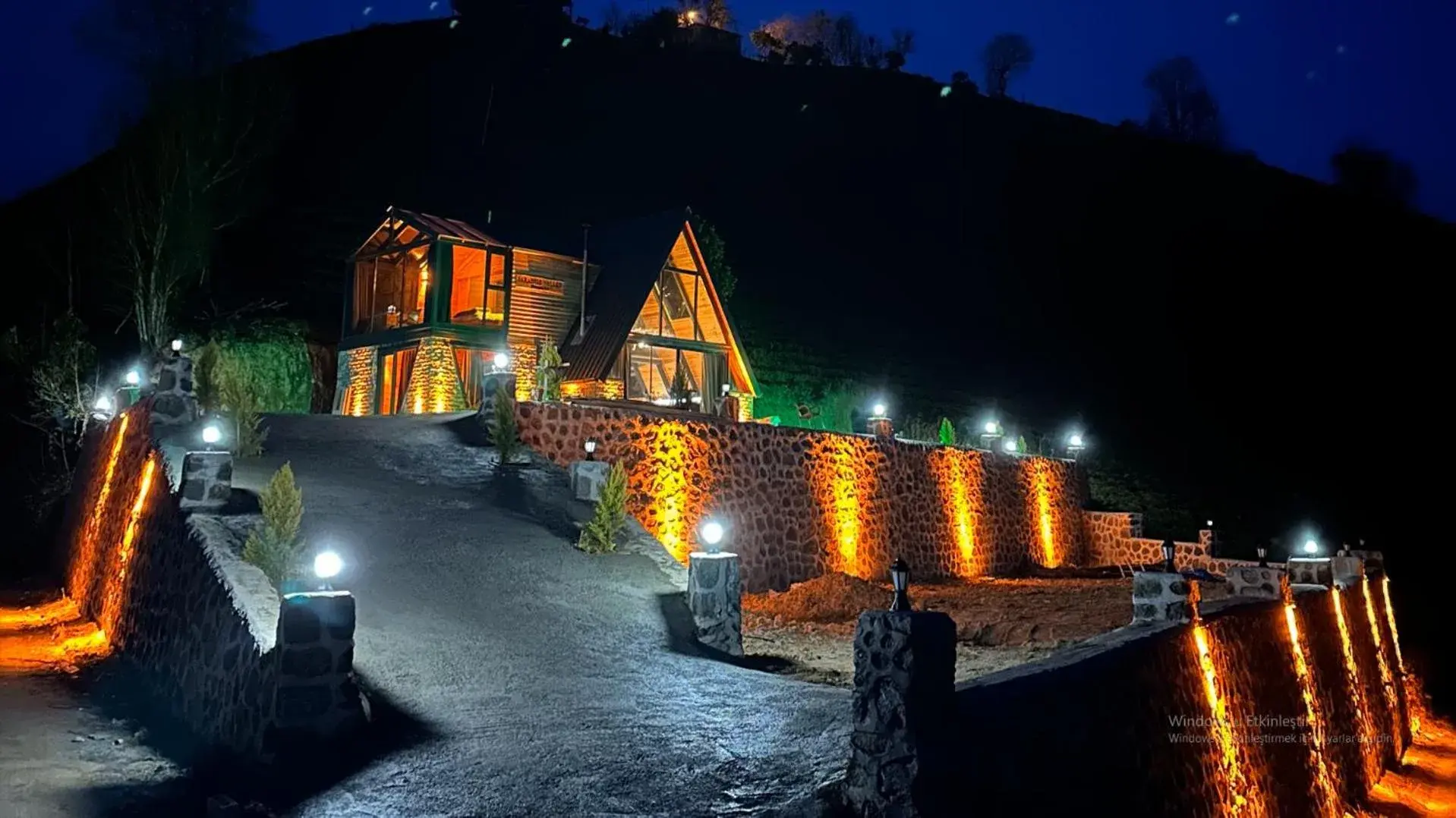 Property building in paradise valley bungalow Property building in paradise valley bungalow