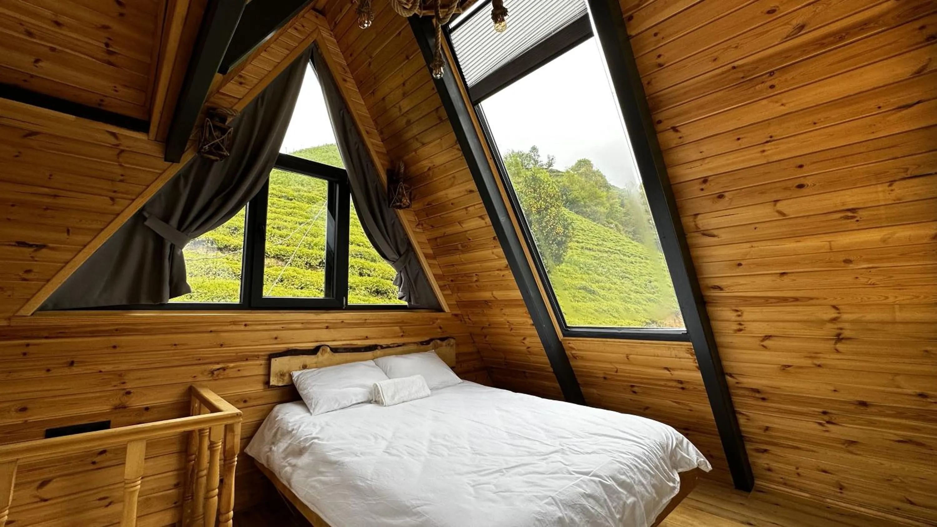 Bed in paradise valley bungalow