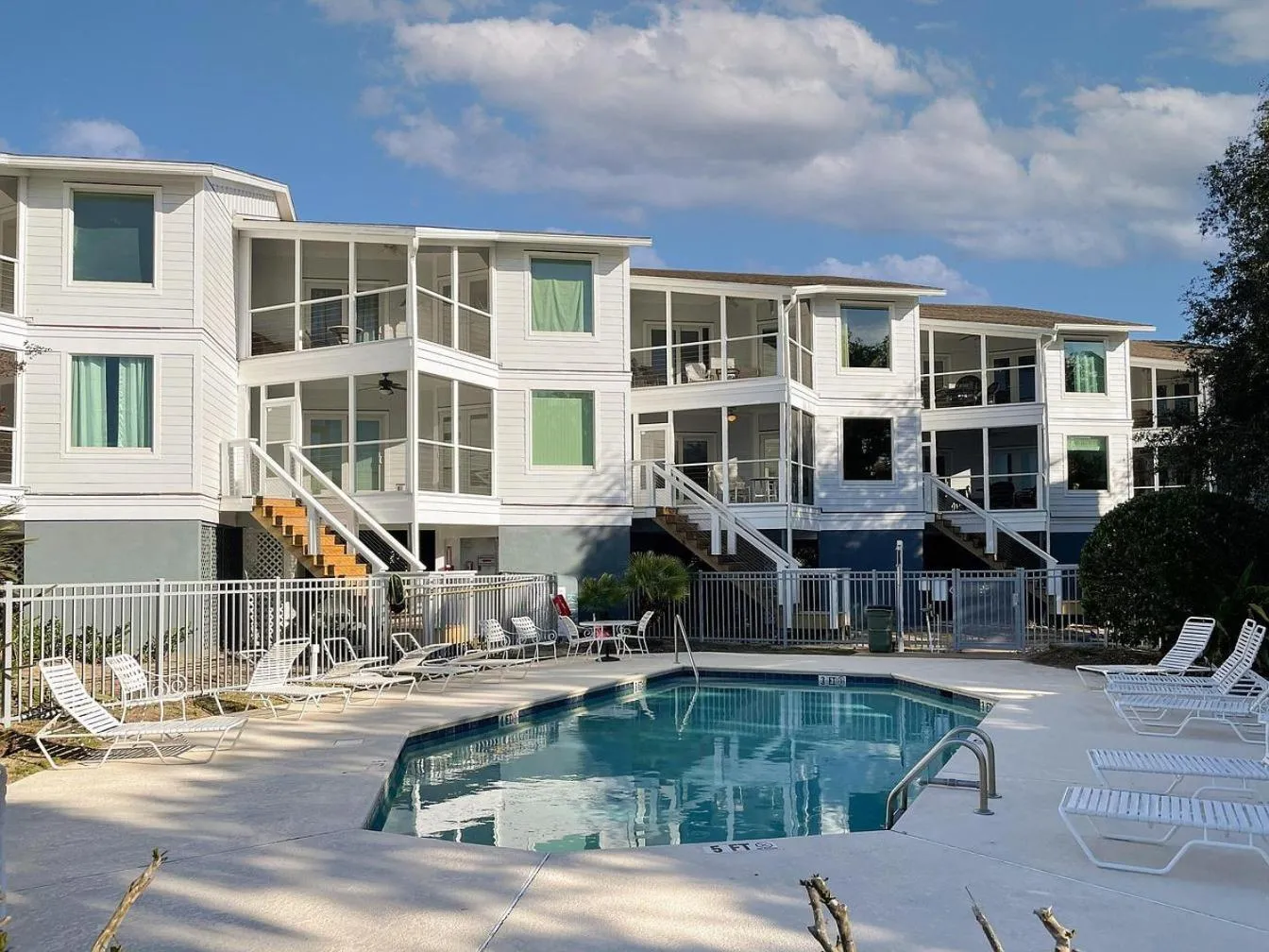 Swimming pool in The Moorings Condo - Wild Dunes Resort - Isle of Palms Marina