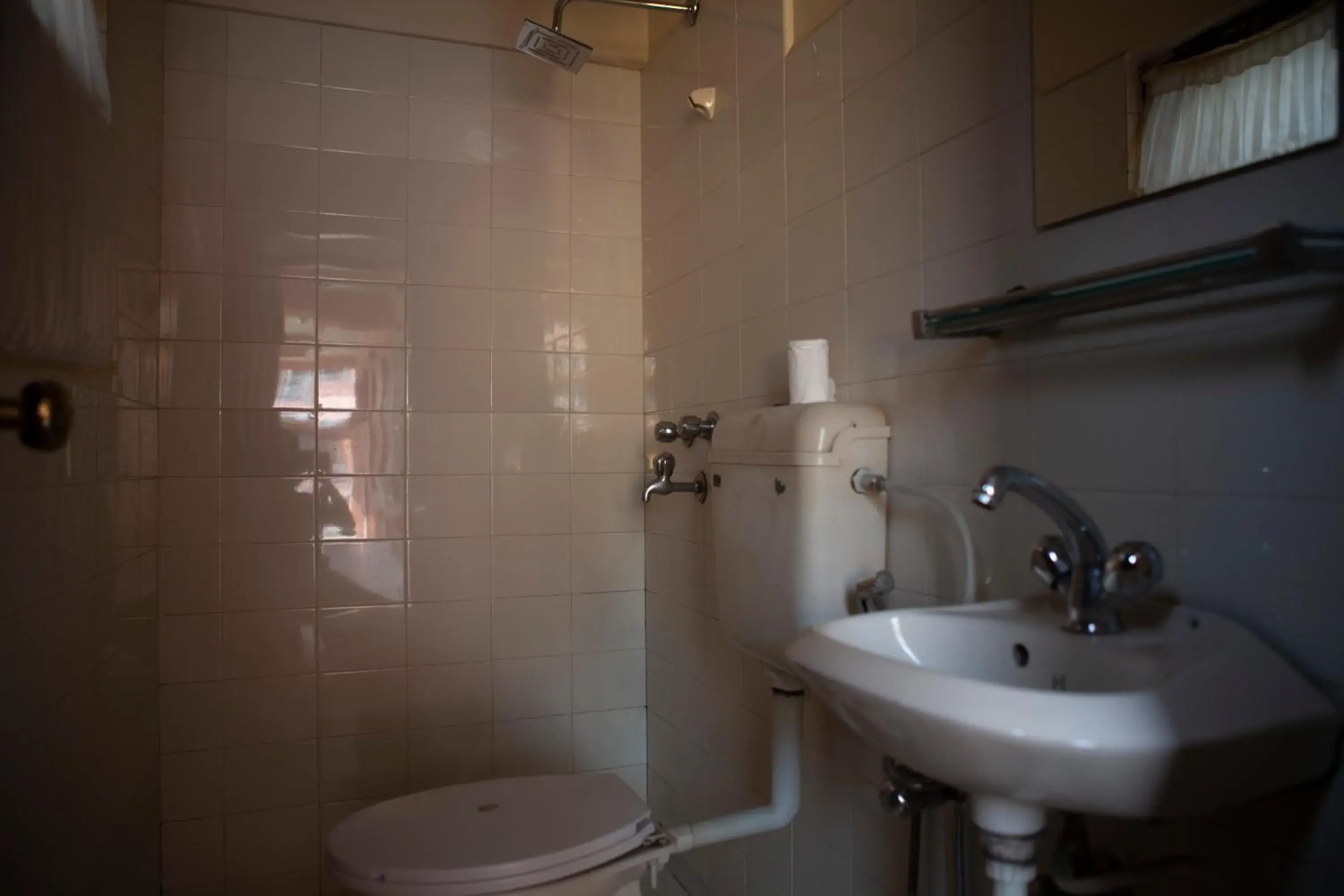 Bathroom in Hotel Northfield Bathroom in Hotel Northfield