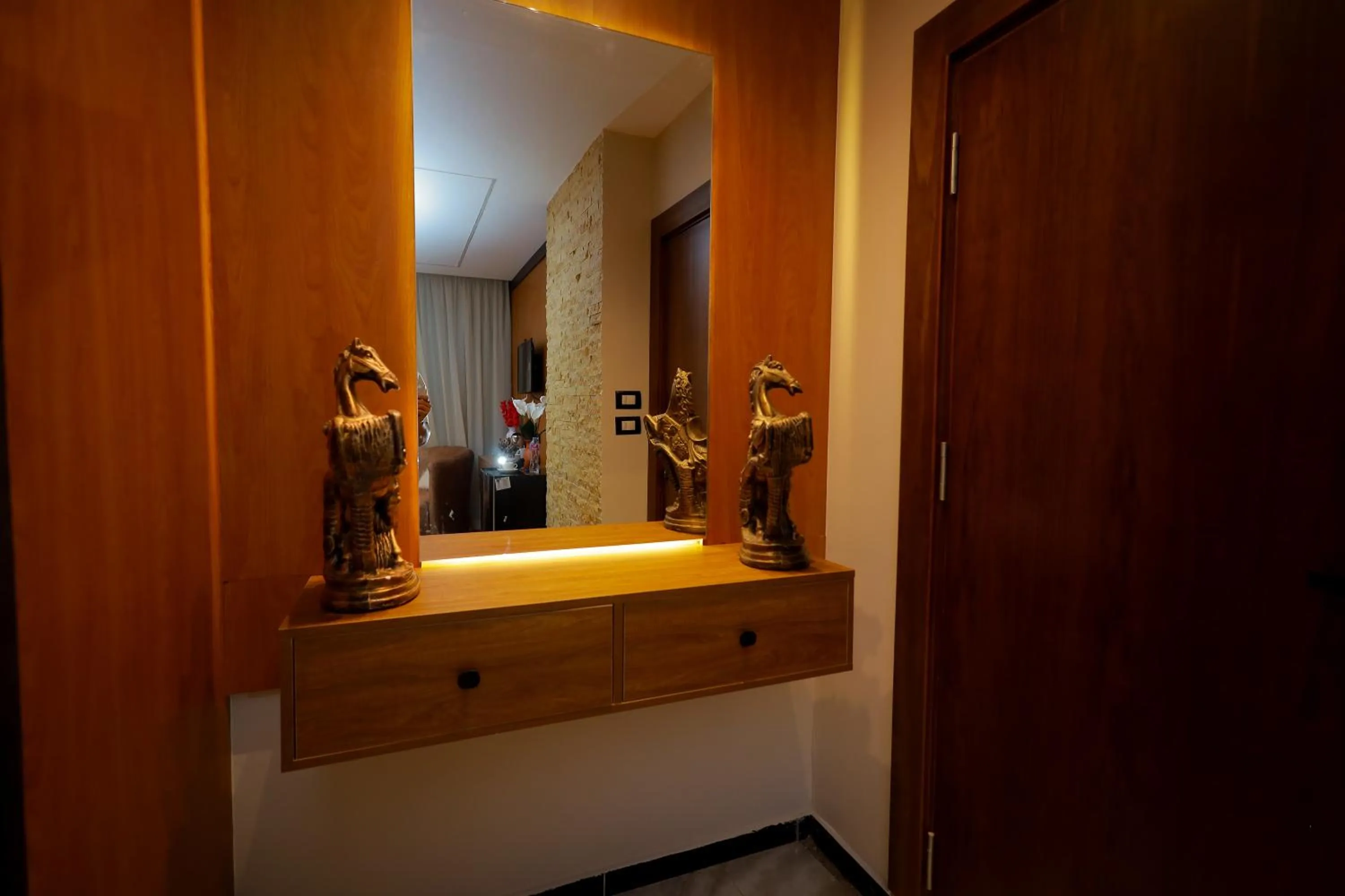 Decorative detail in The Muse Pyramids INN