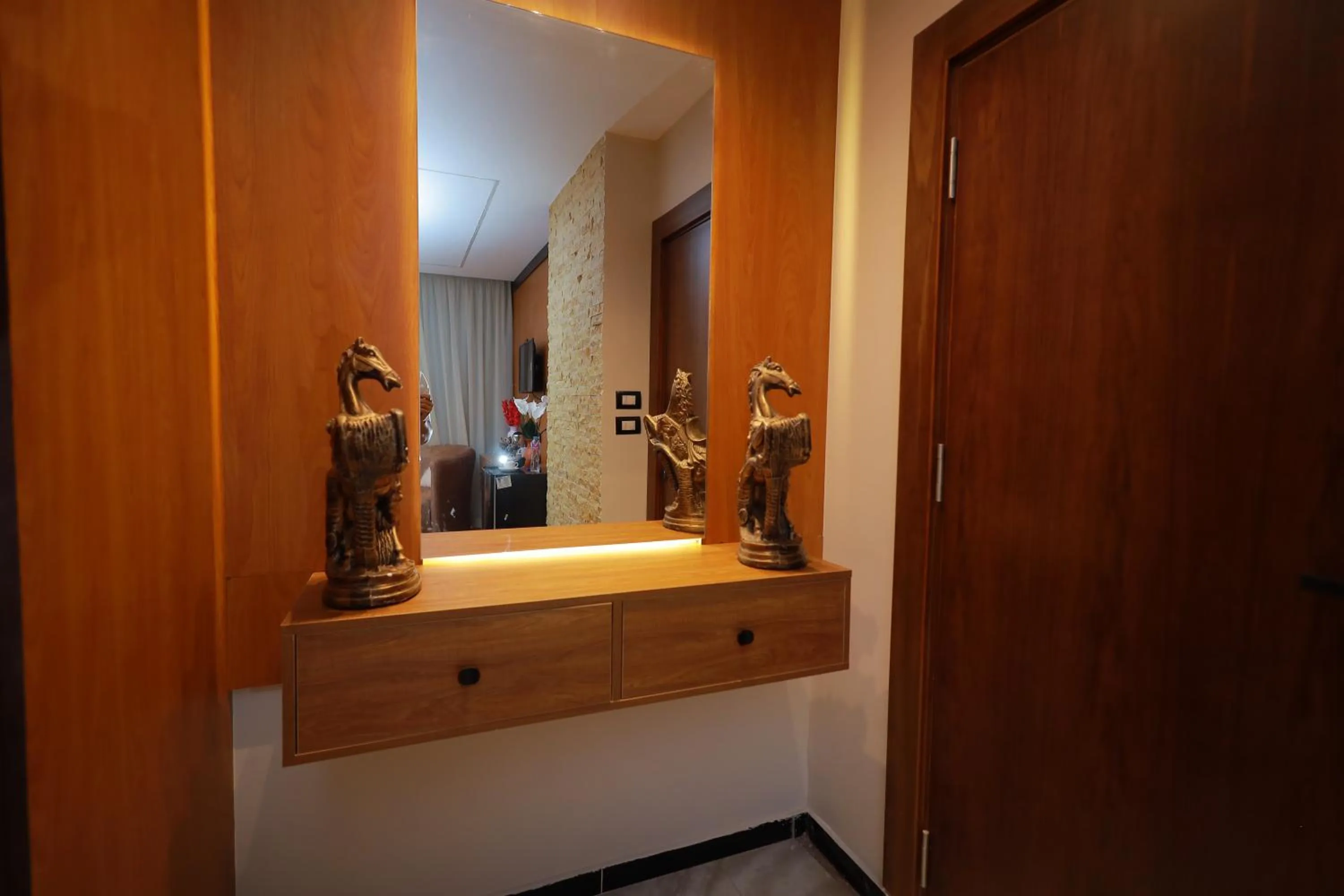 Decorative detail in The Muse Pyramids INN