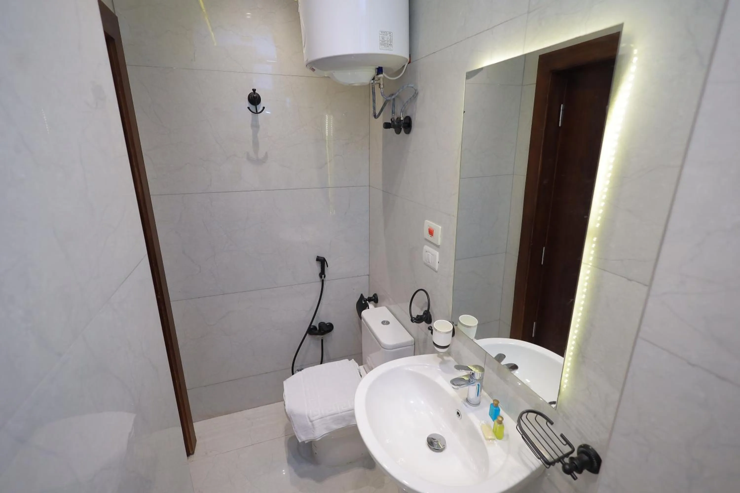 Bathroom in The Muse Pyramids INN