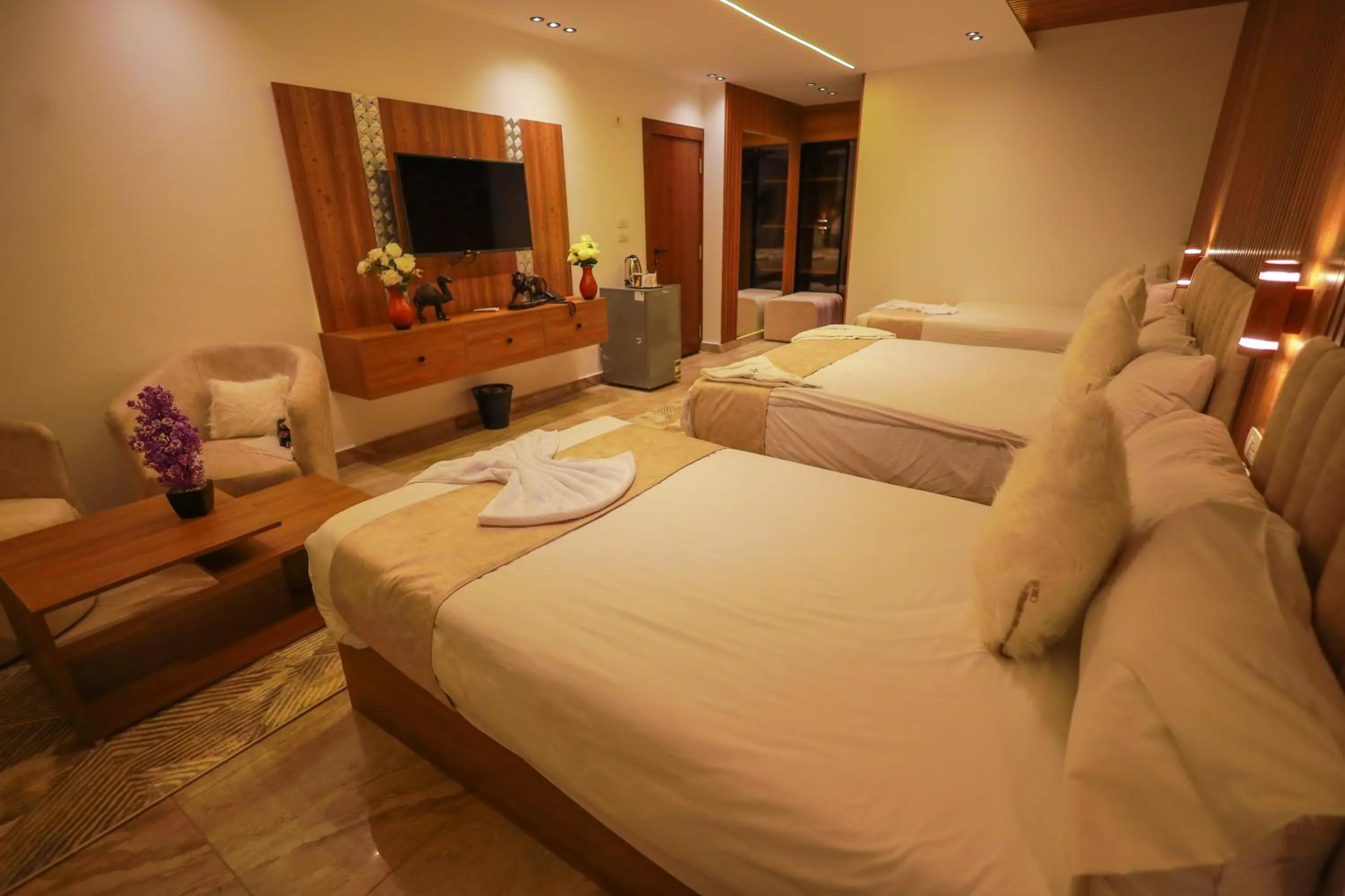 Bedroom, Bed in The Muse Pyramids INN