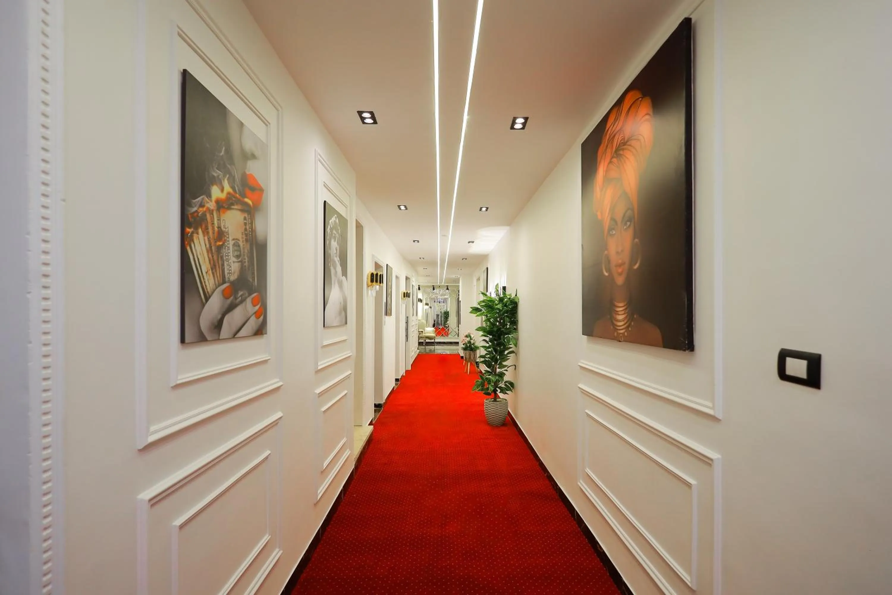 Decorative detail in The Muse Pyramids INN