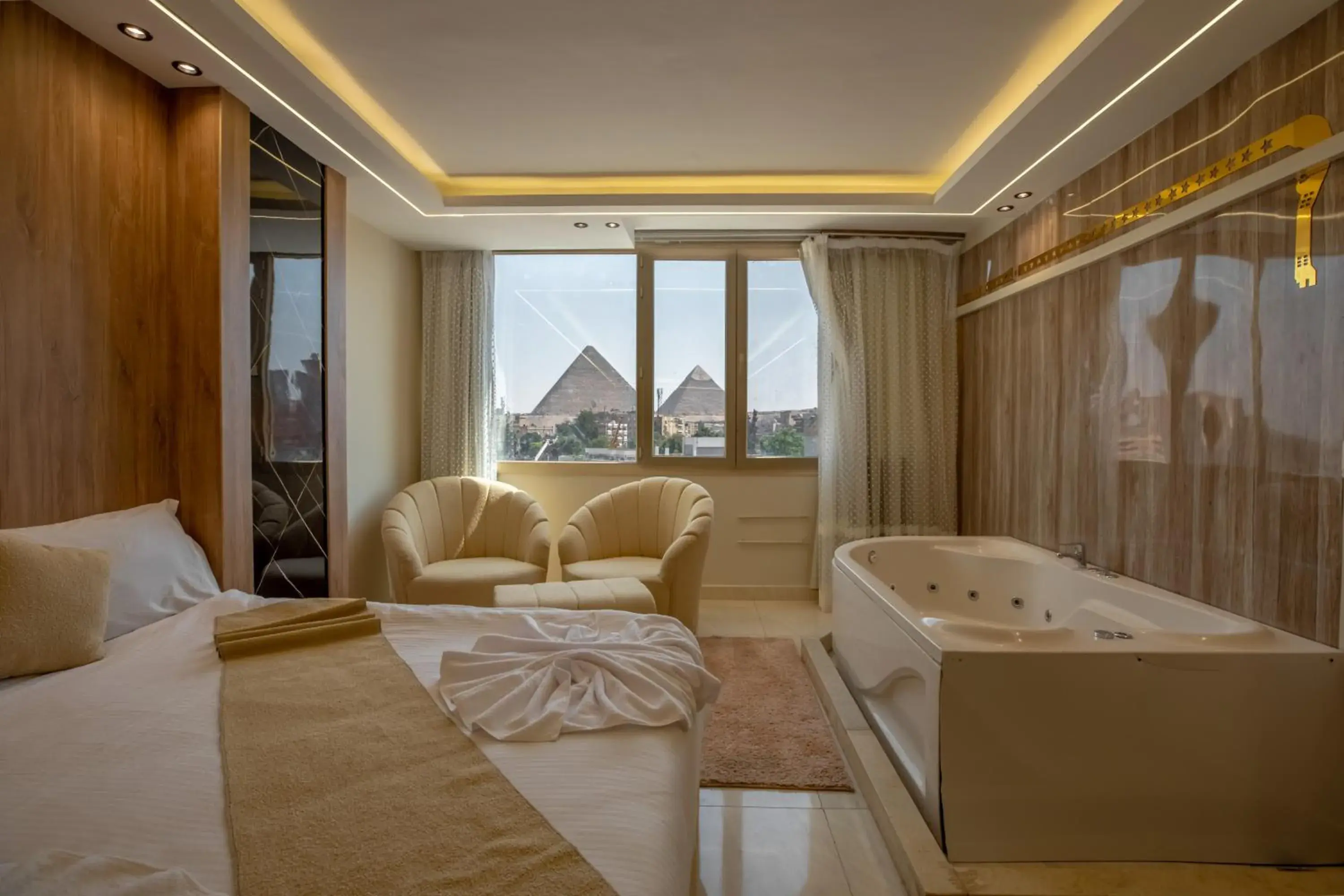 Junior Suite in The Muse Pyramids INN Junior Suite in The Muse Pyramids INN