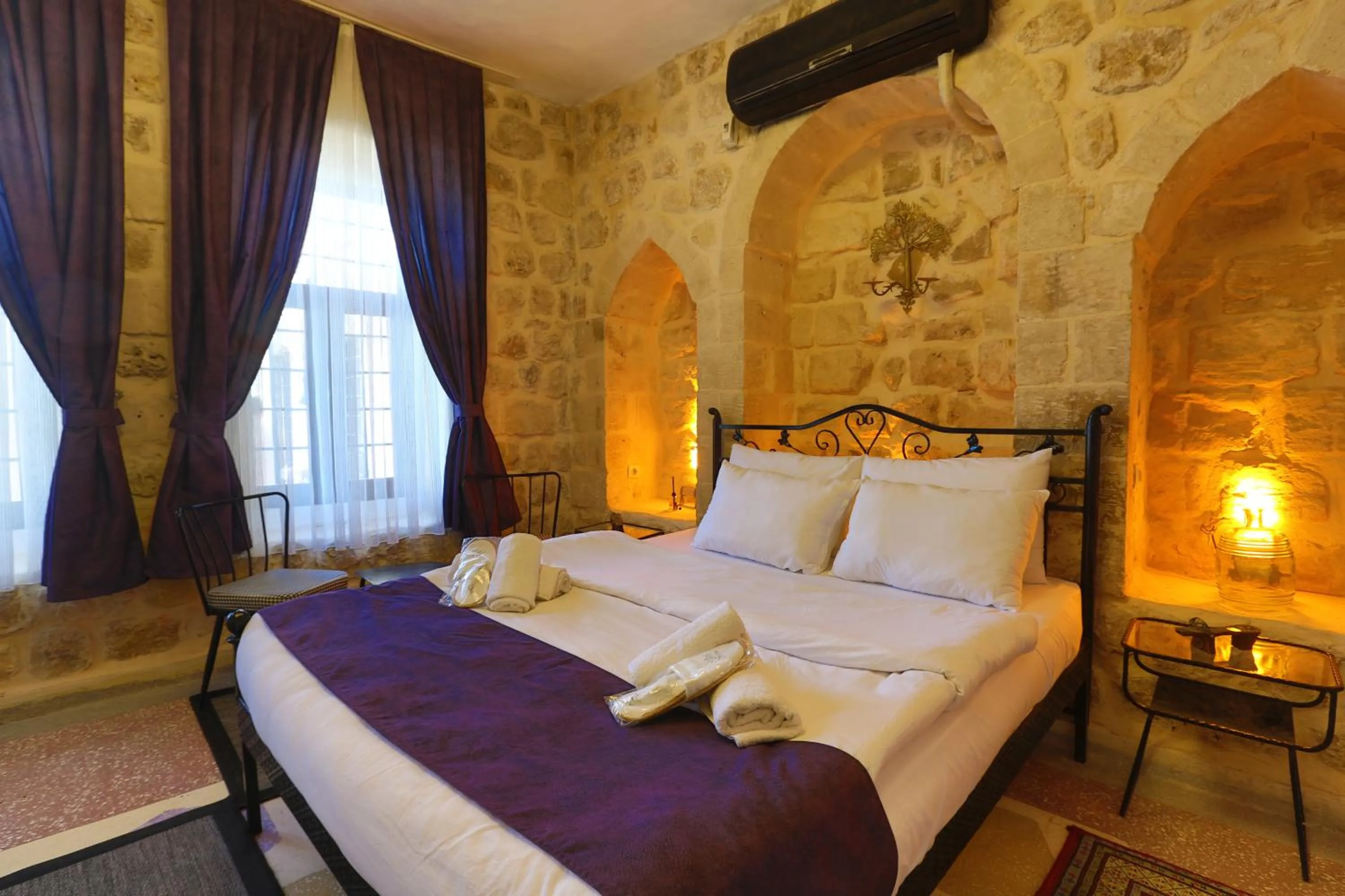 Bed in Şems inn hotel