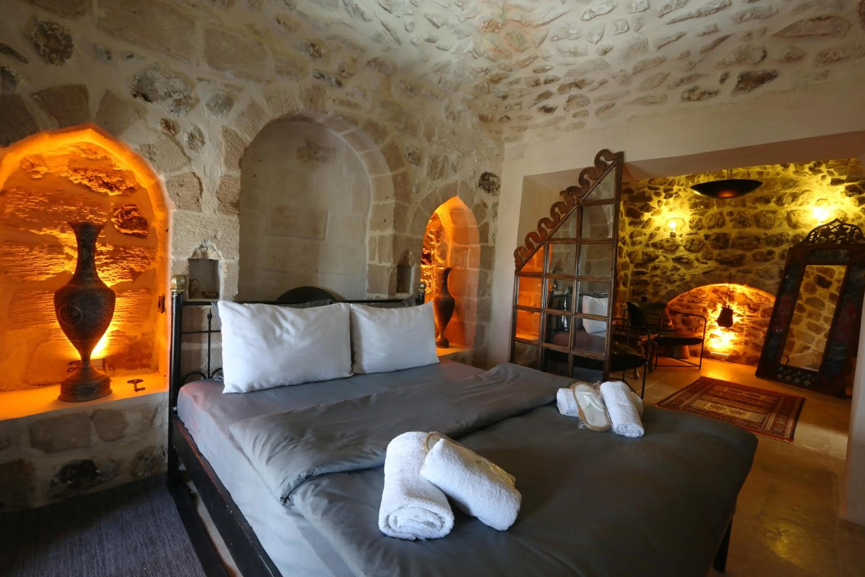 Photo of the whole room, Bed in Şems inn hotel