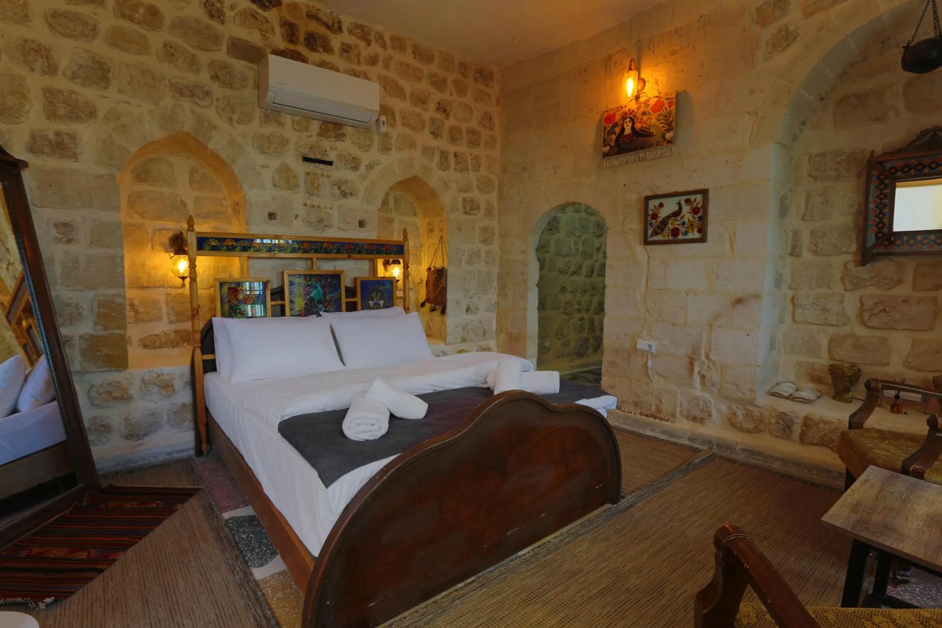 Photo of the whole room, Bed in Şems inn hotel