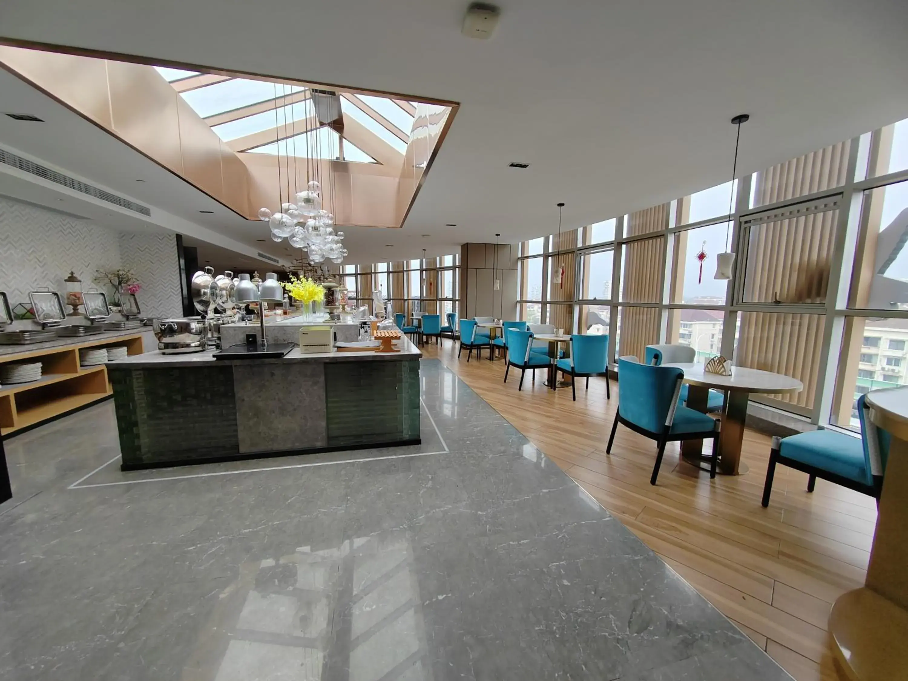 Restaurant/places to eat in Tuke China Hotel Shanghai Hongqiao Airport Restaurant/places to eat in Tuke China Hotel Shanghai Hongqiao Airport