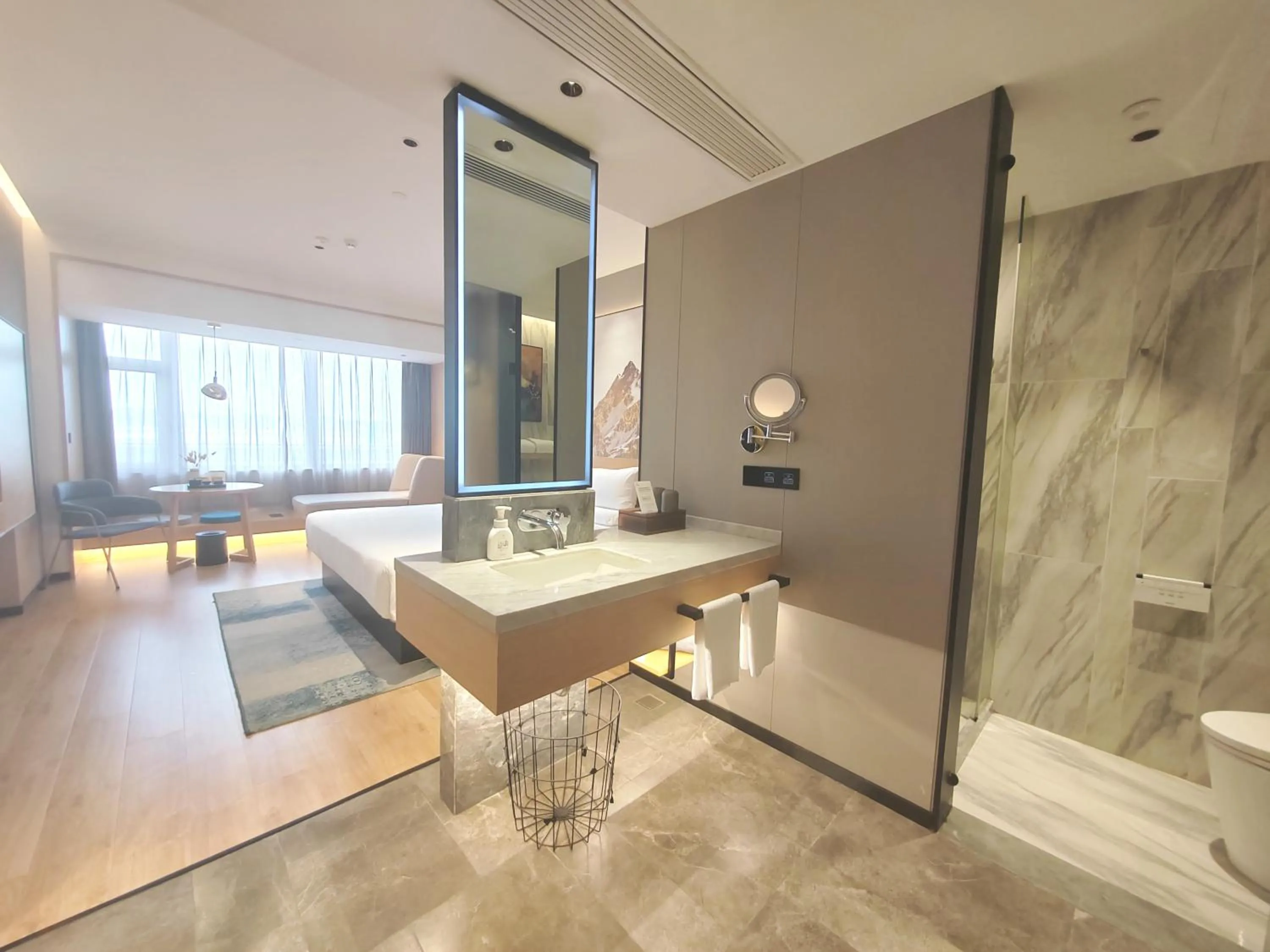 Property logo or sign in Tuke China Hotel Shanghai Hongqiao Airport