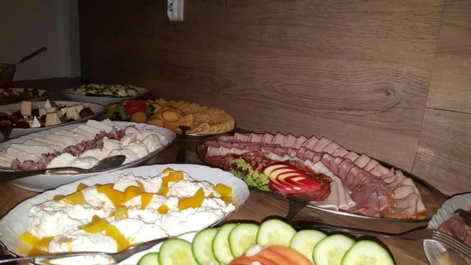 Food and drinks in Villa Merry