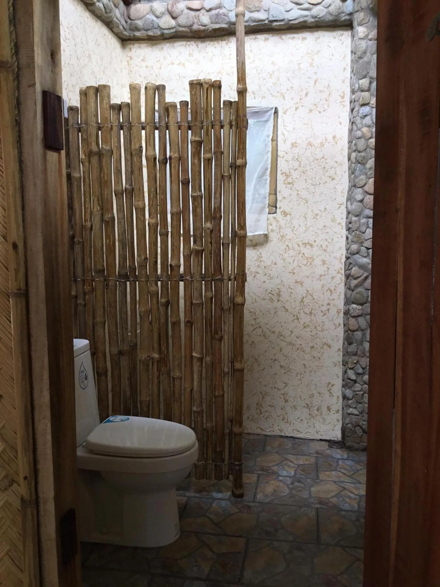 Bathroom in Dos Playa EcoCamp Daracoton Island