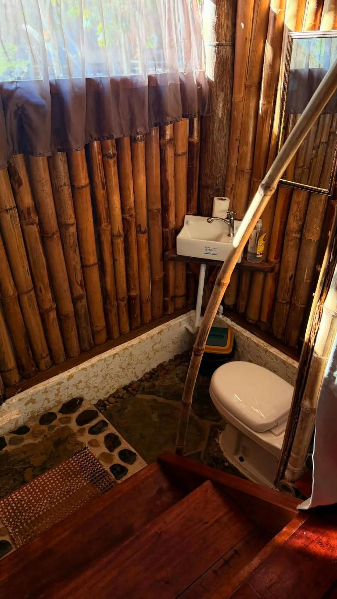 Shower in Dos Playa EcoCamp Daracoton Island