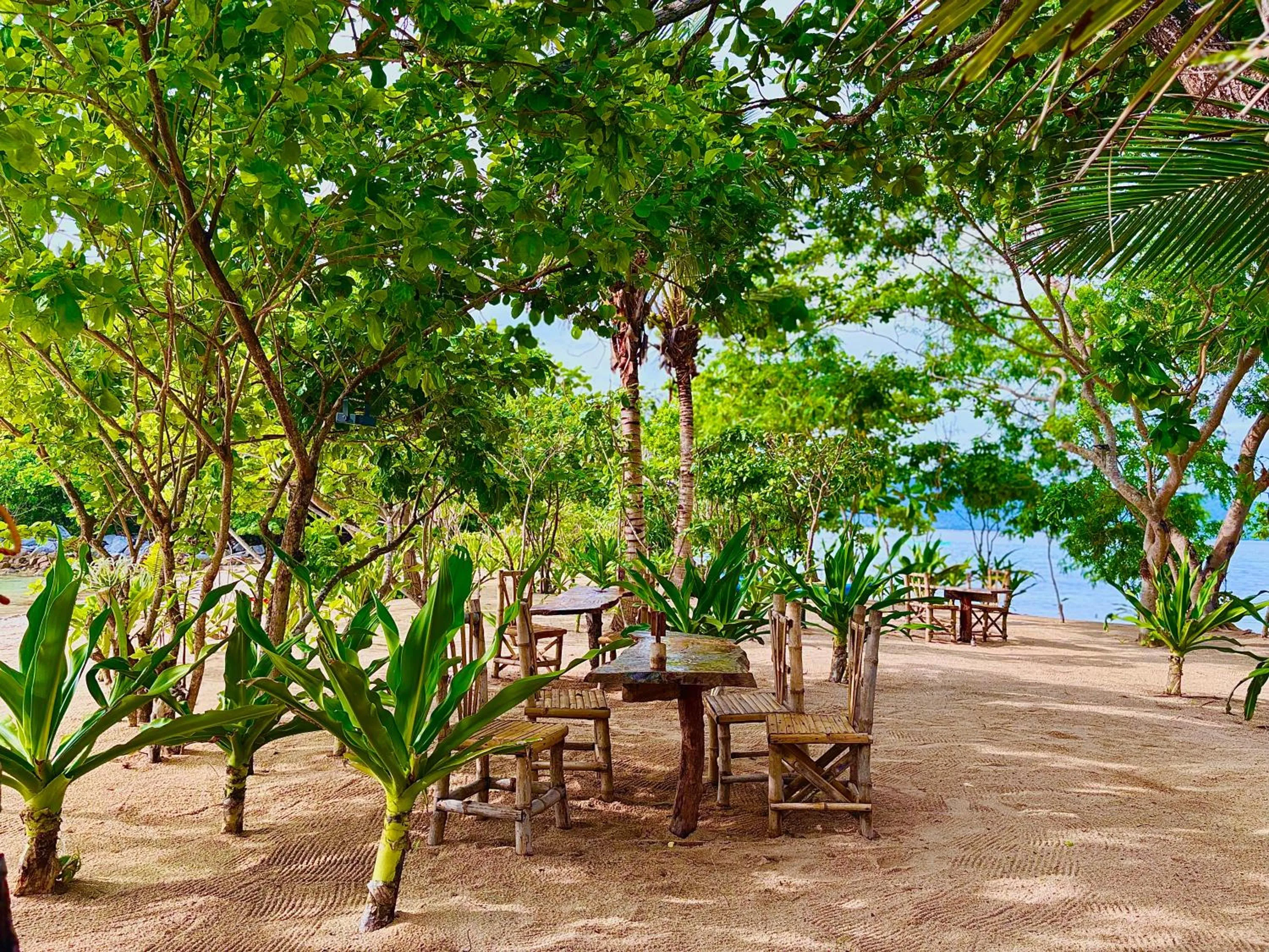 Dos Playa EcoCamp Daracoton Island