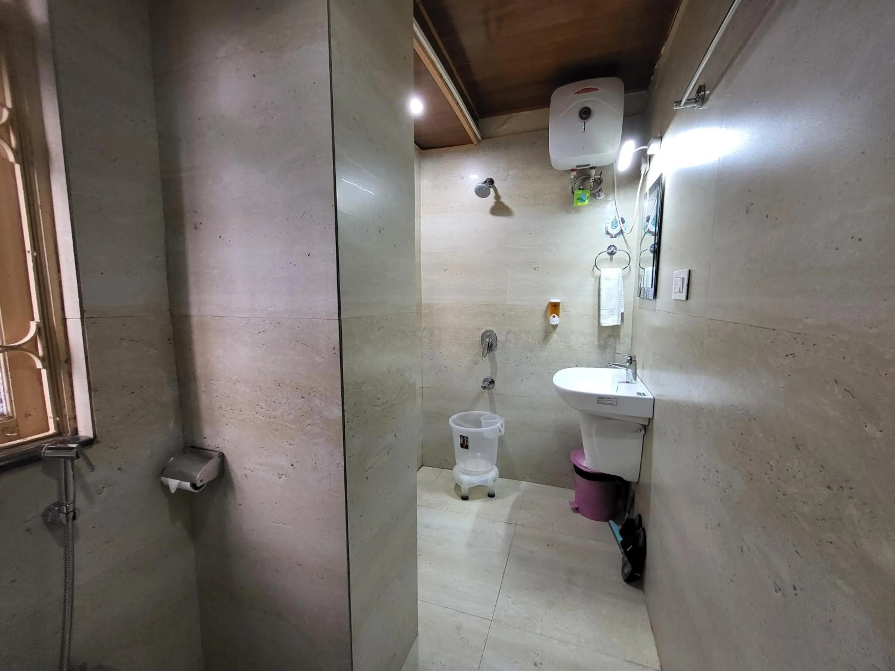 Shower in The Revett