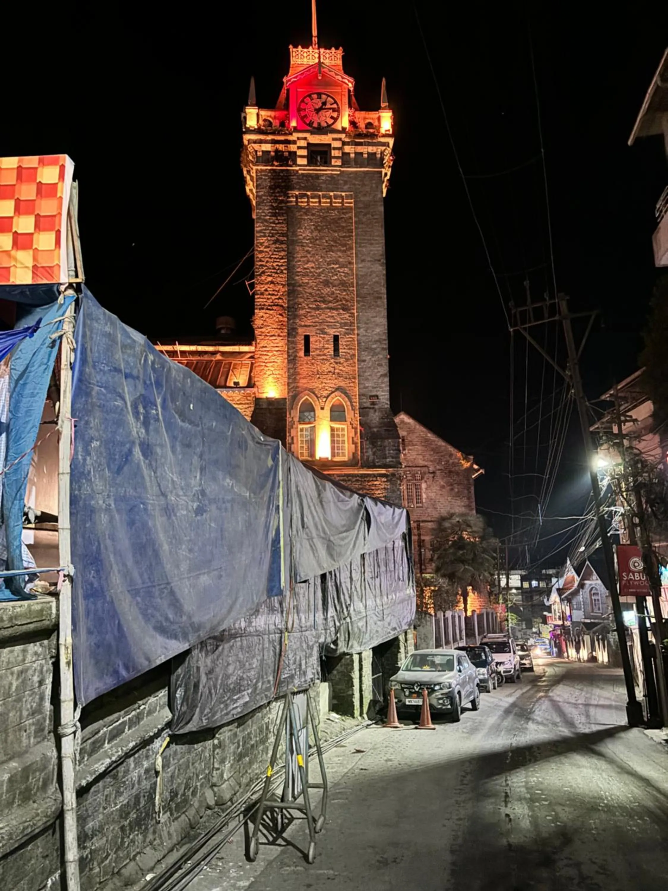 Facade/entrance in The Revett