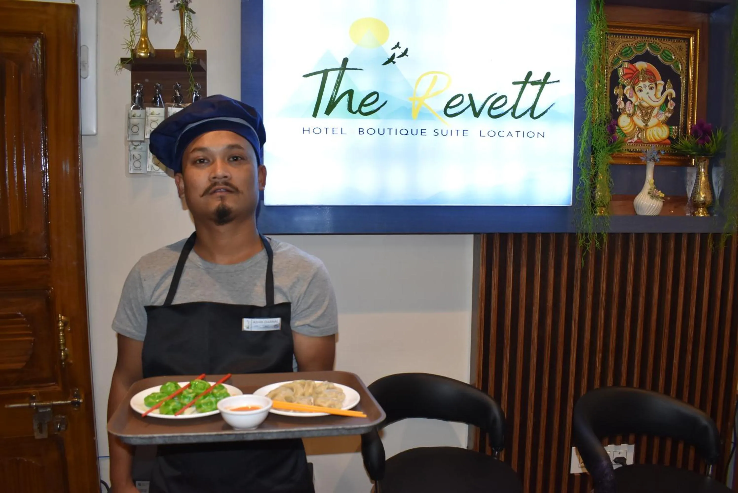 Restaurant/places to eat in The Revett