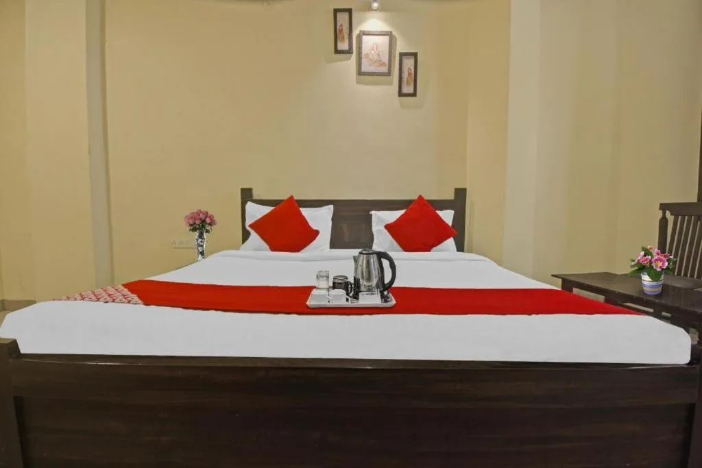 Bed in AK VILAS - BEST BUDGETED HOTEL IN JAIPUR