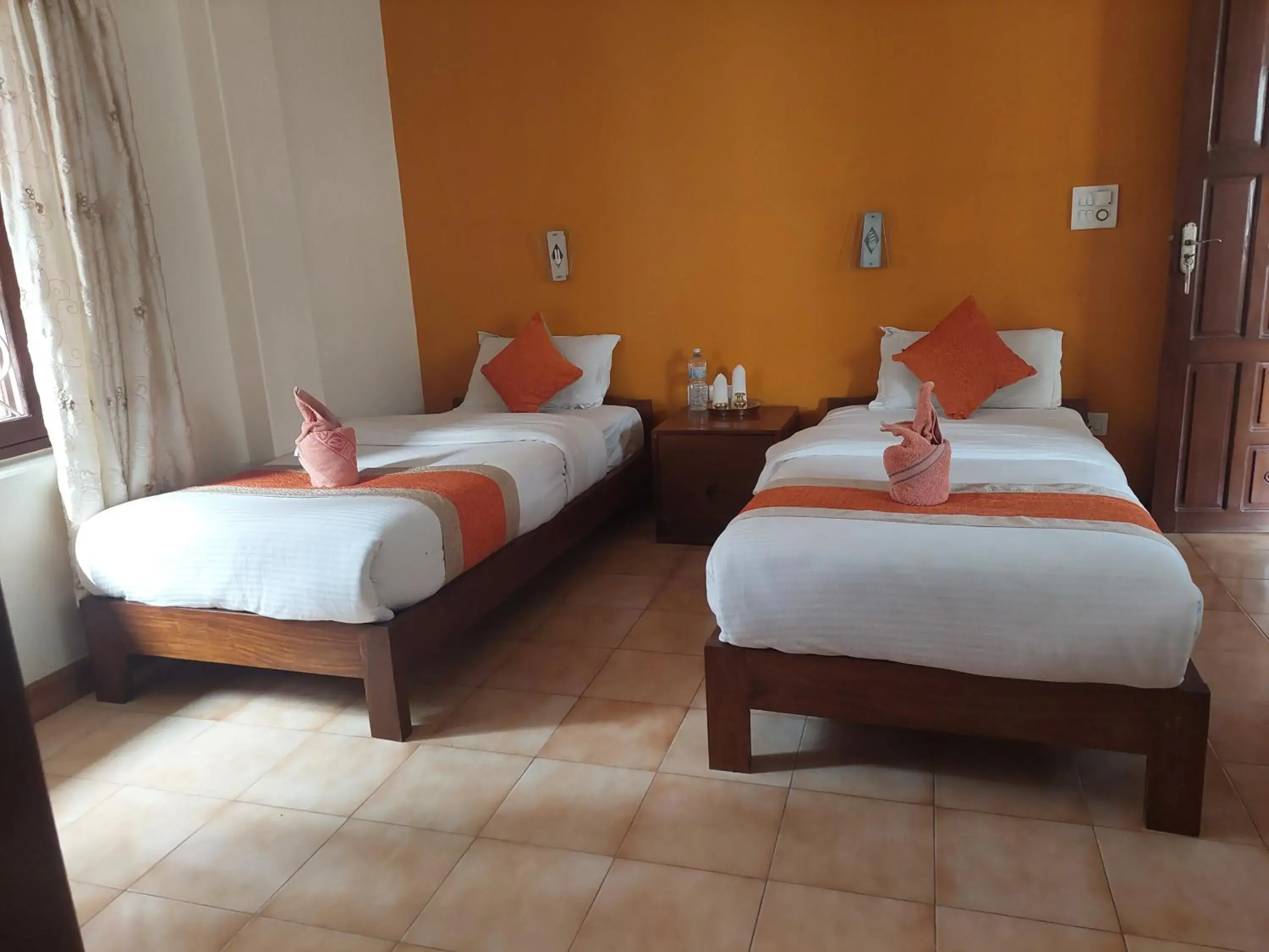 Twin Room in Blue Planet Lodge & Restaurant Twin Room in Blue Planet Lodge & Restaurant