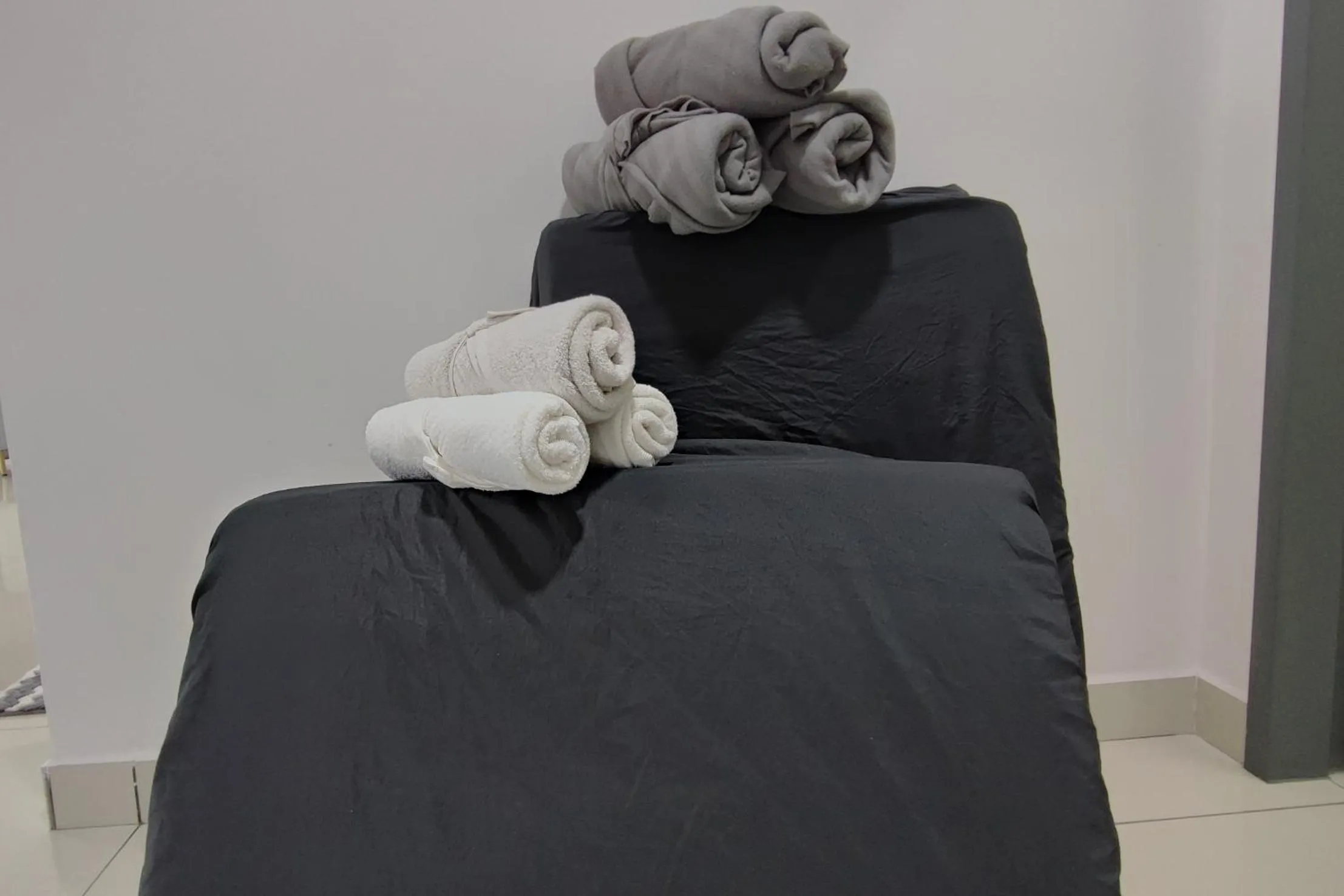 Bed in Double Storey Pool at Trio Setia by HCK