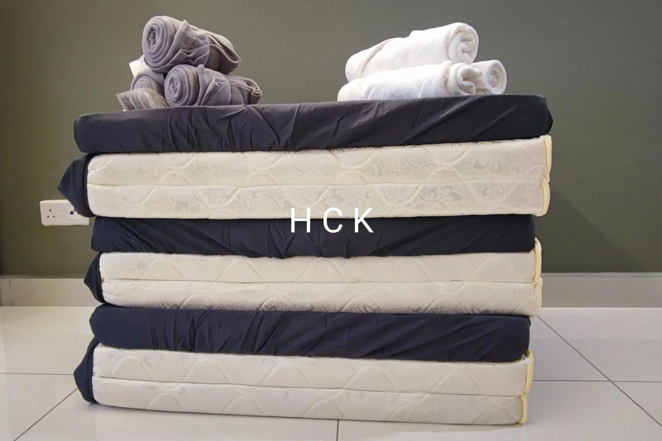 Bed in Double Storey Pool at Trio Setia by HCK