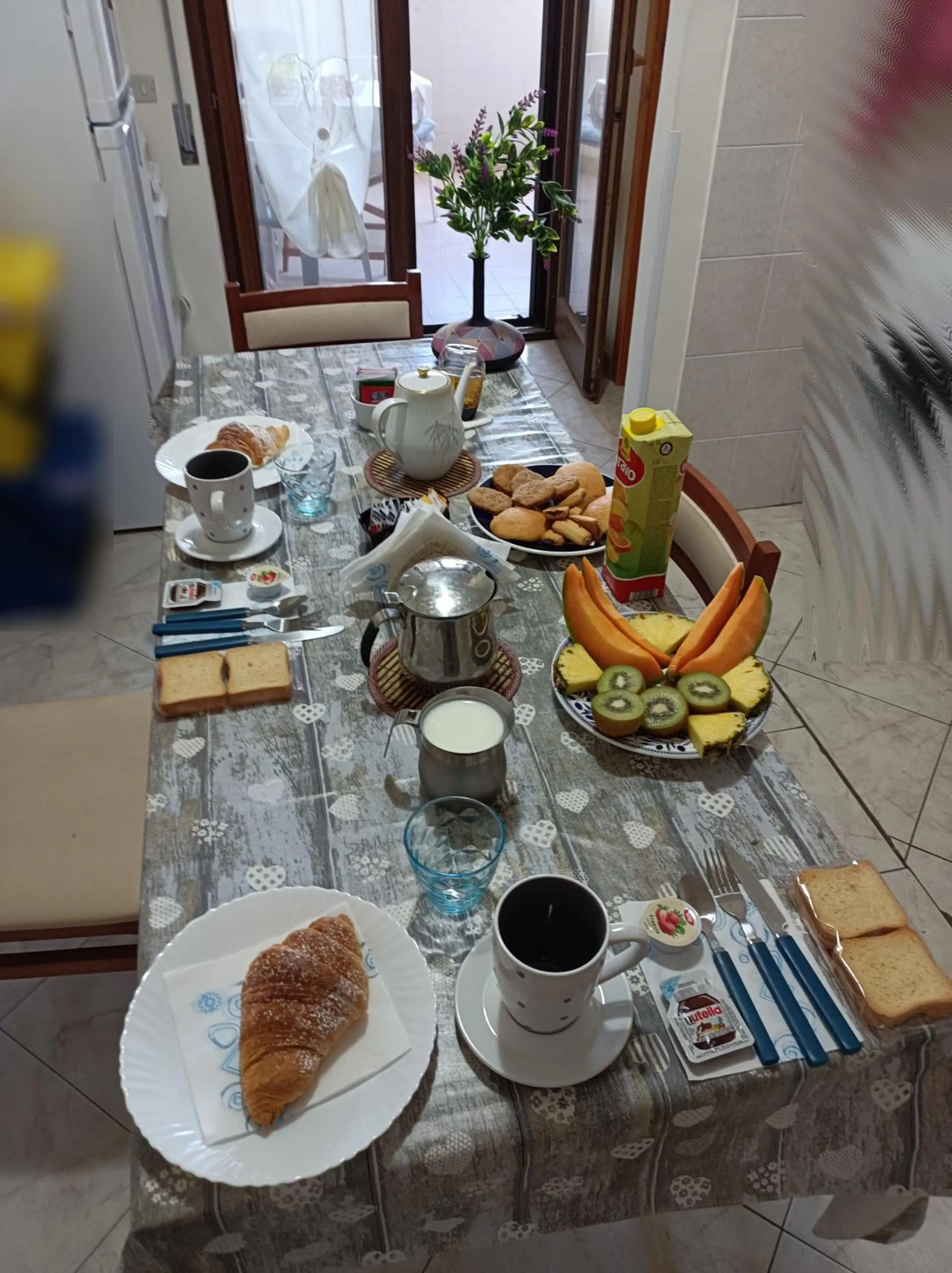 Breakfast in Home Sweet Home